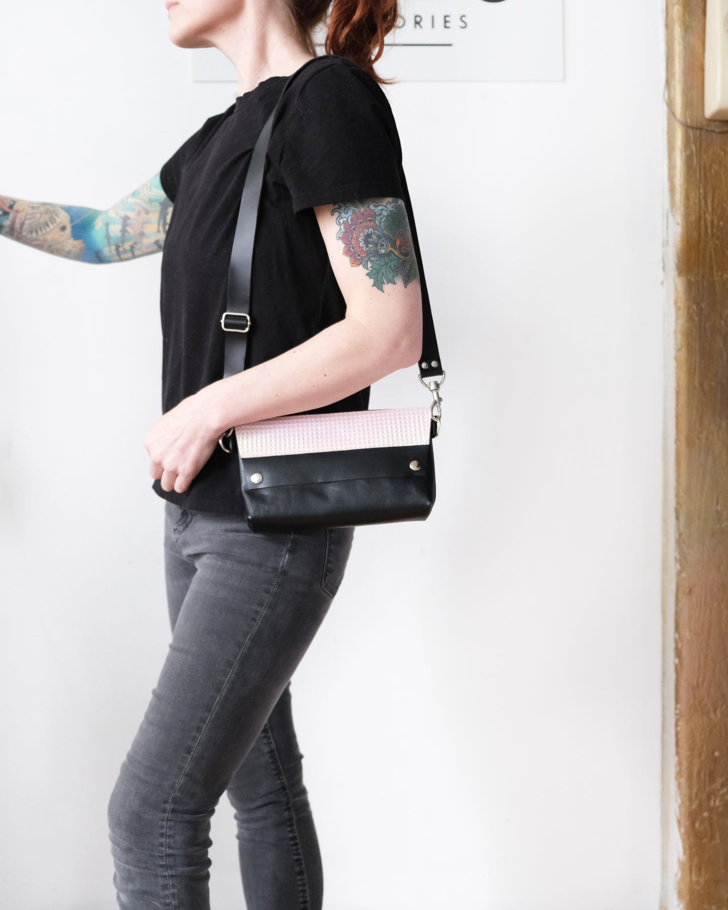 CLEARANCE: Luna Max: Black & Opal
