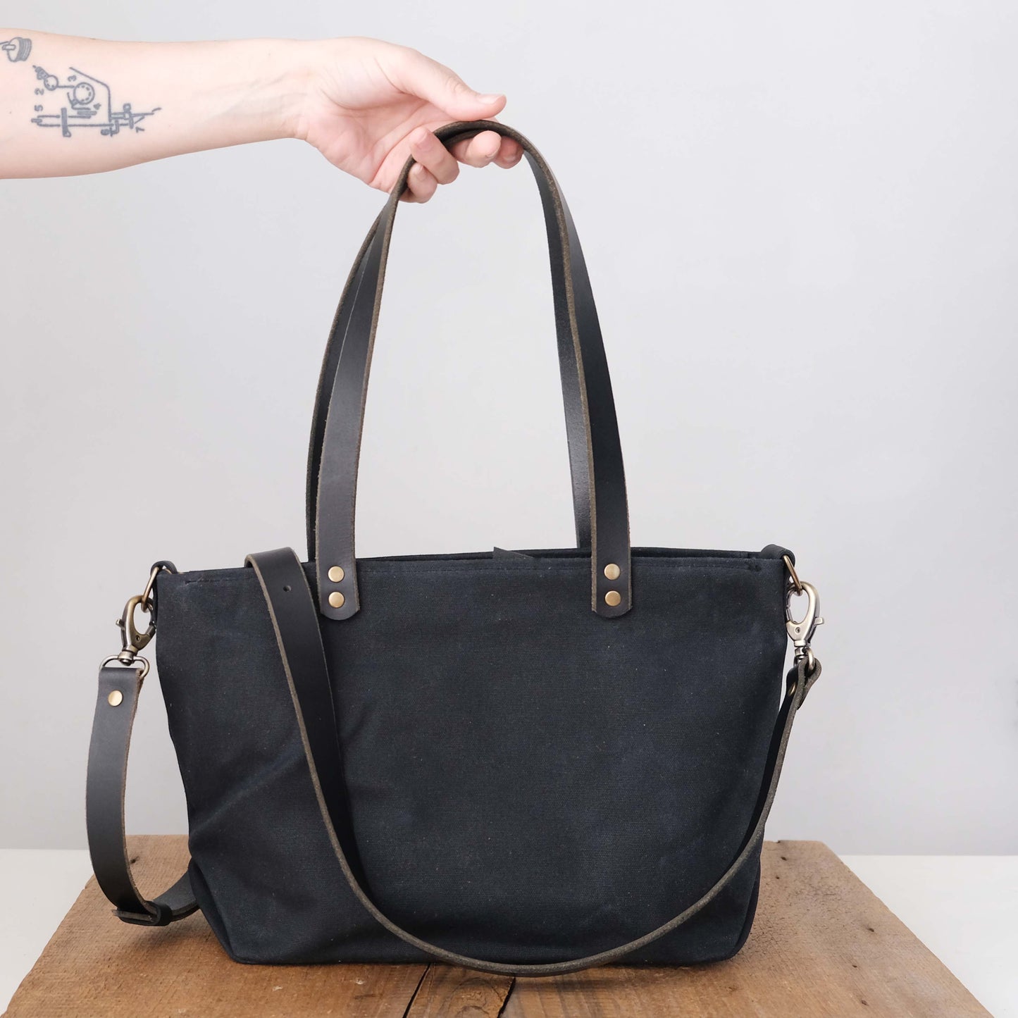 Laine Tote: Black