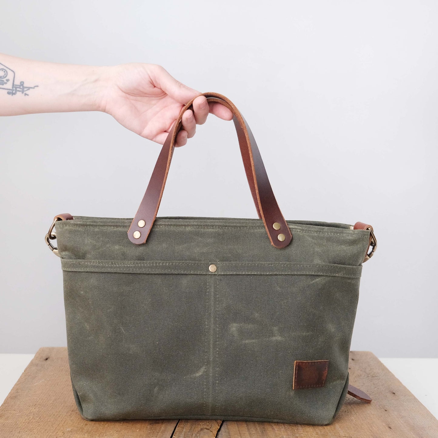 Laine Tote: Olive