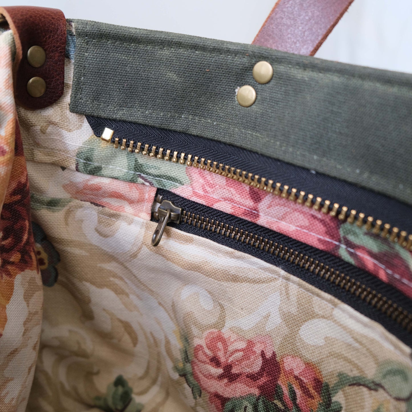 Laine Tote: Olive