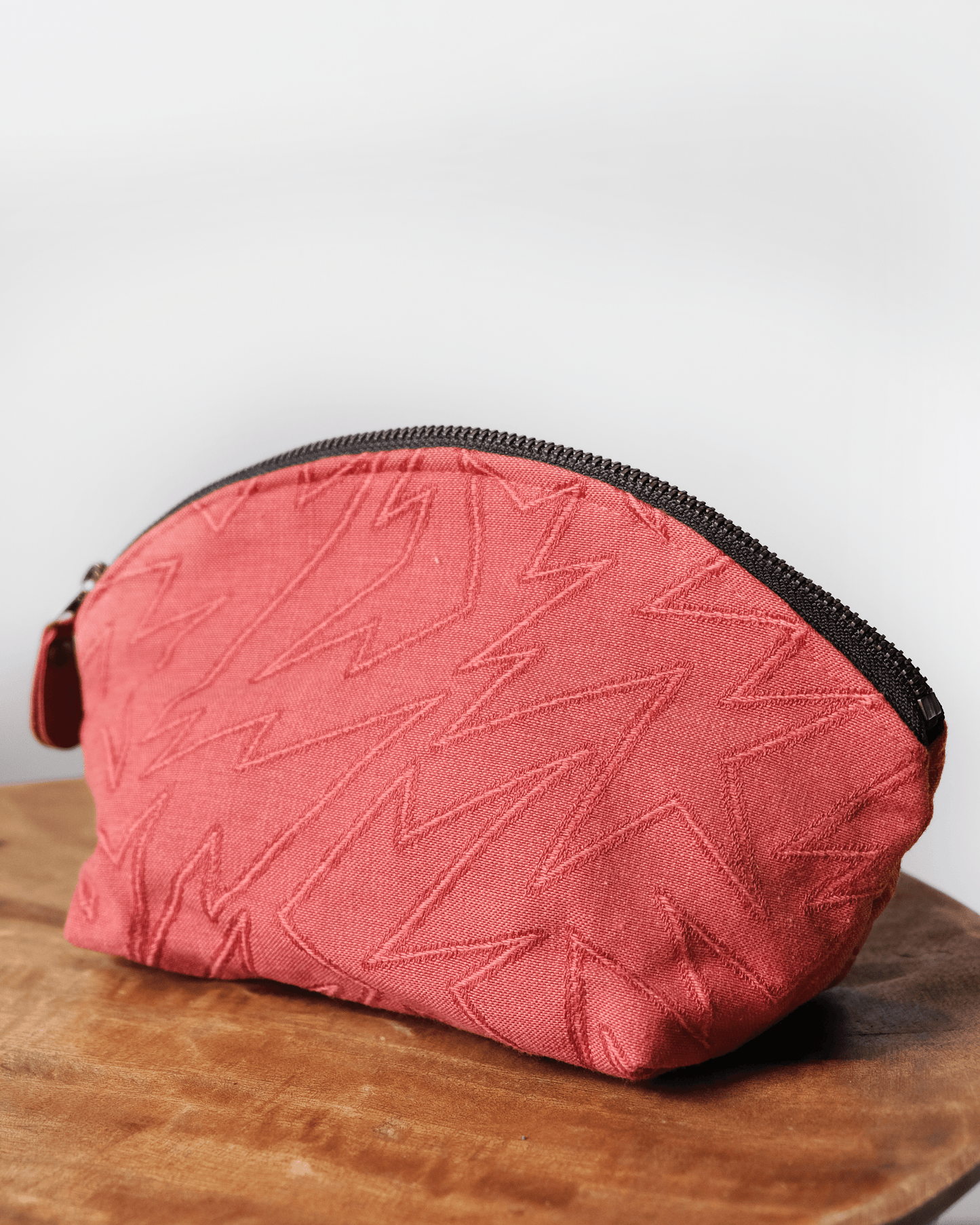 Max Lex Pouch: Red Lightning