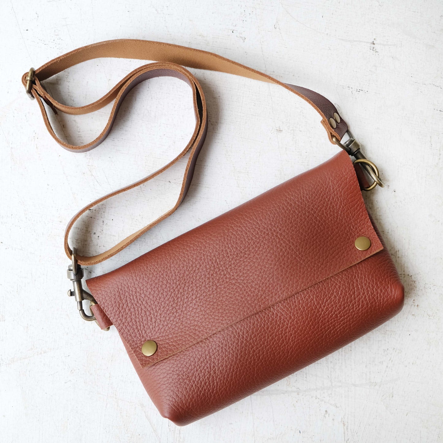 Luna Max: Terracotta Leather