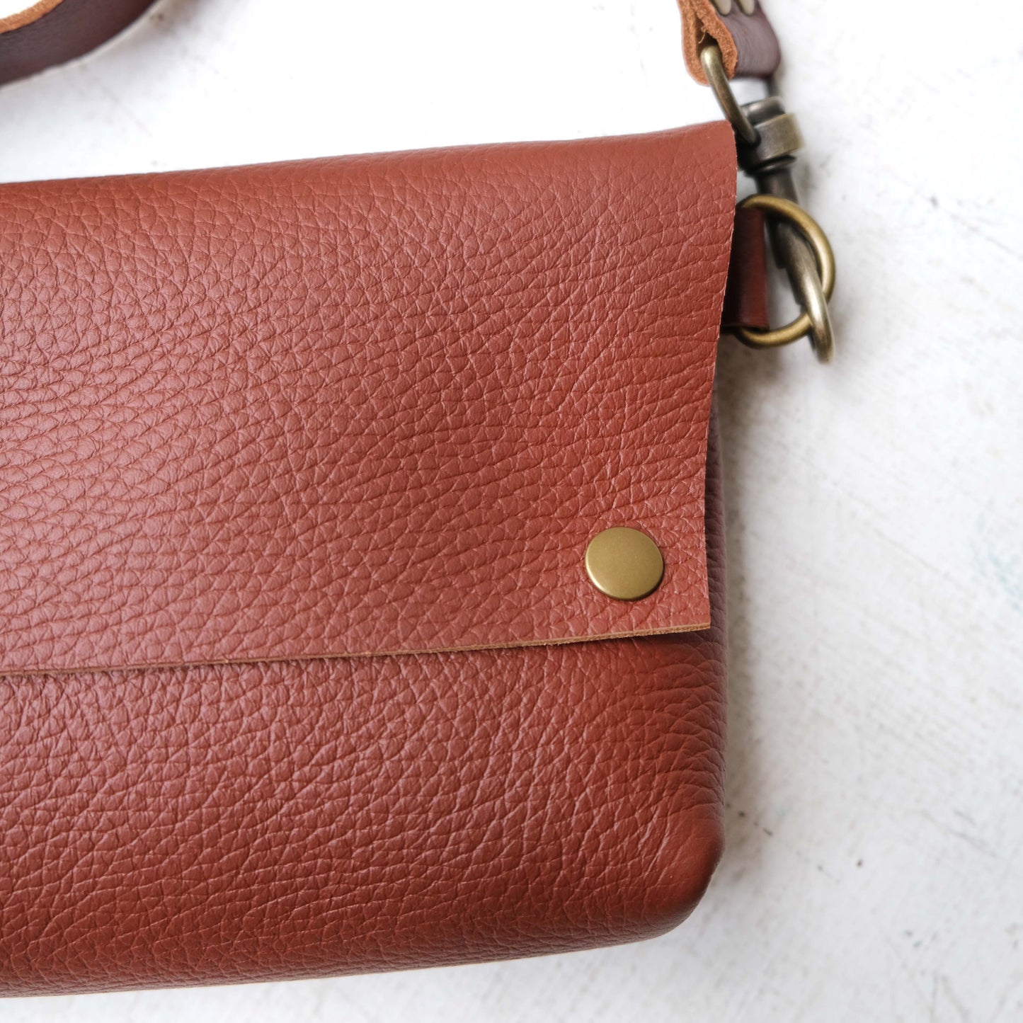 Luna Max: Terracotta Leather