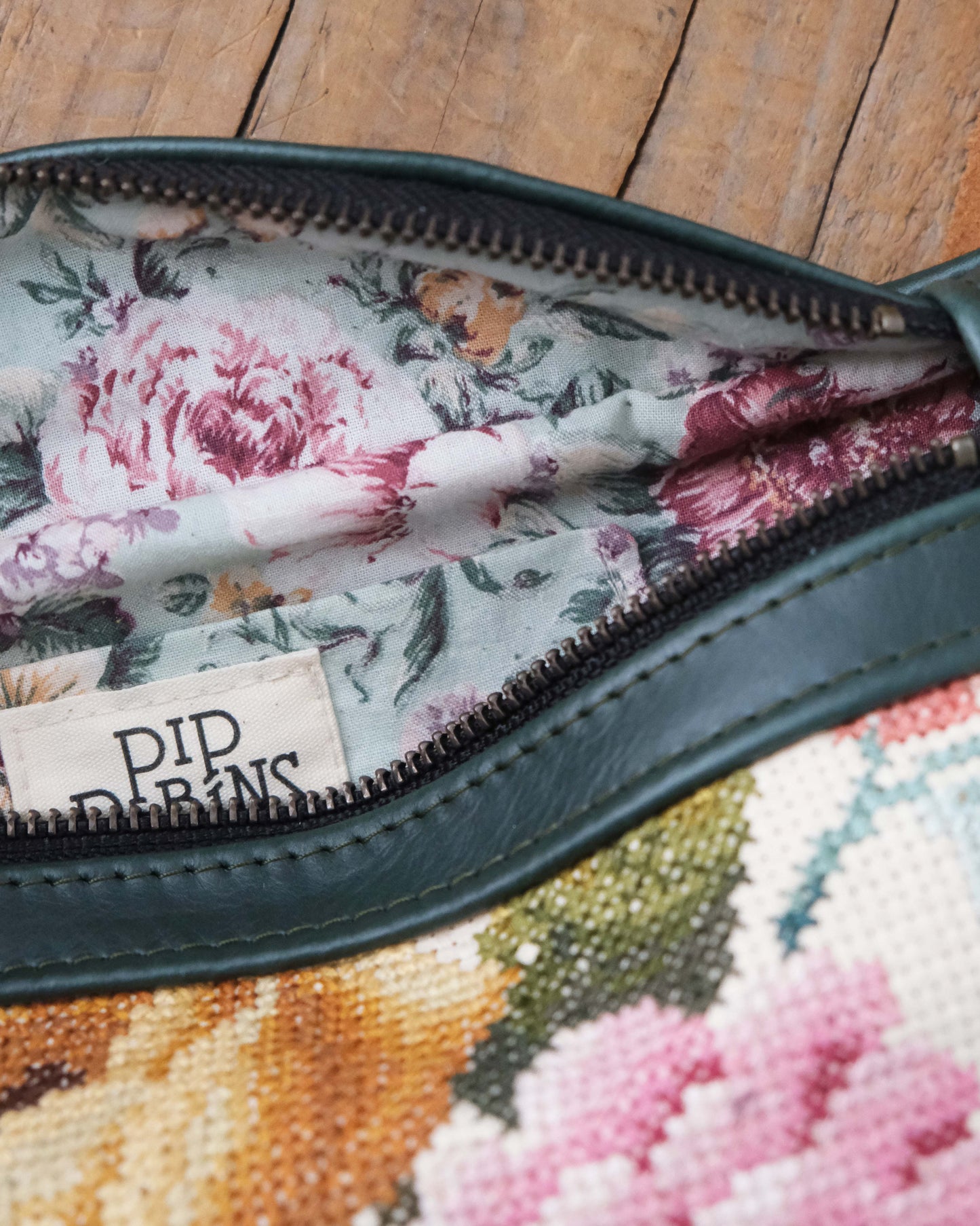 Mini Tabitha: Cross Stitch I