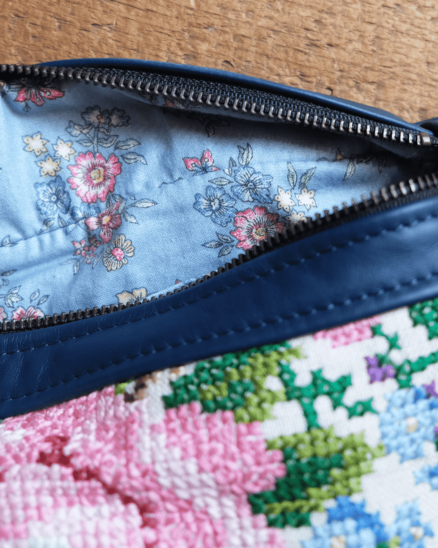 Mini Tabitha: Cross Stitch V