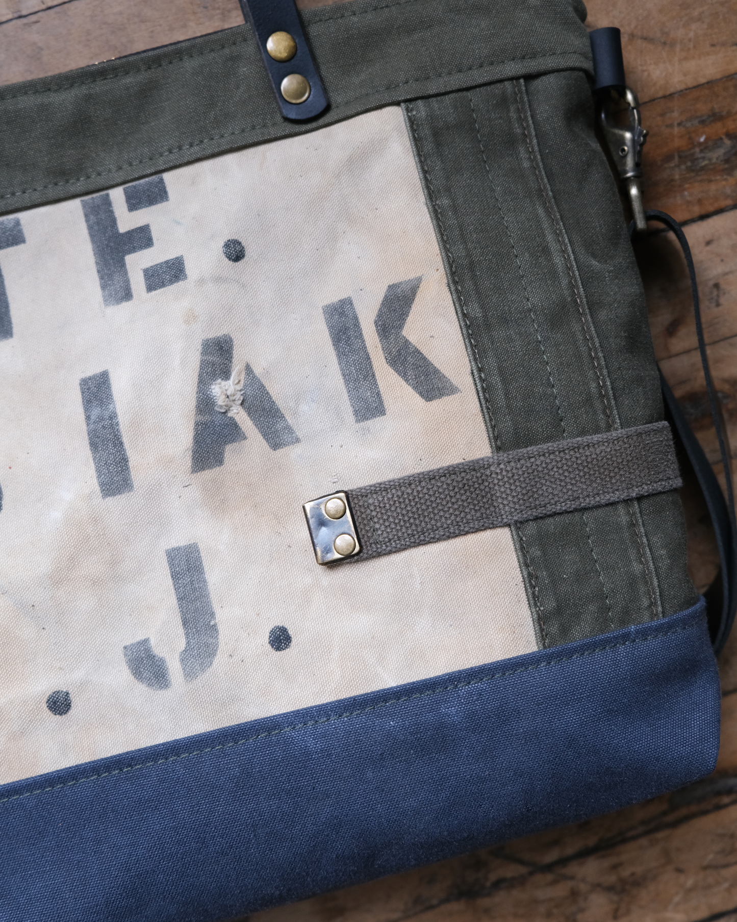 Heritage Tote No. 157
