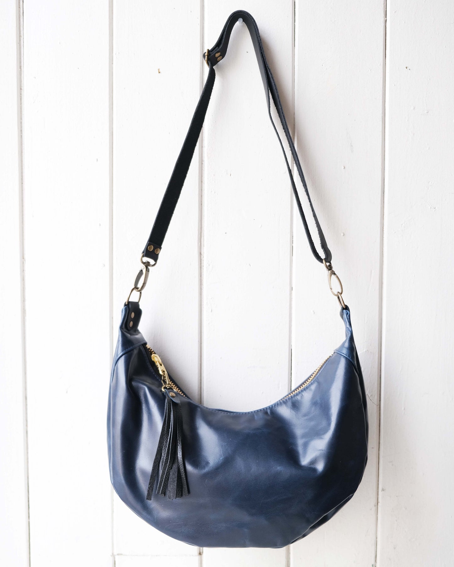 Juno Bag: Patent Navy