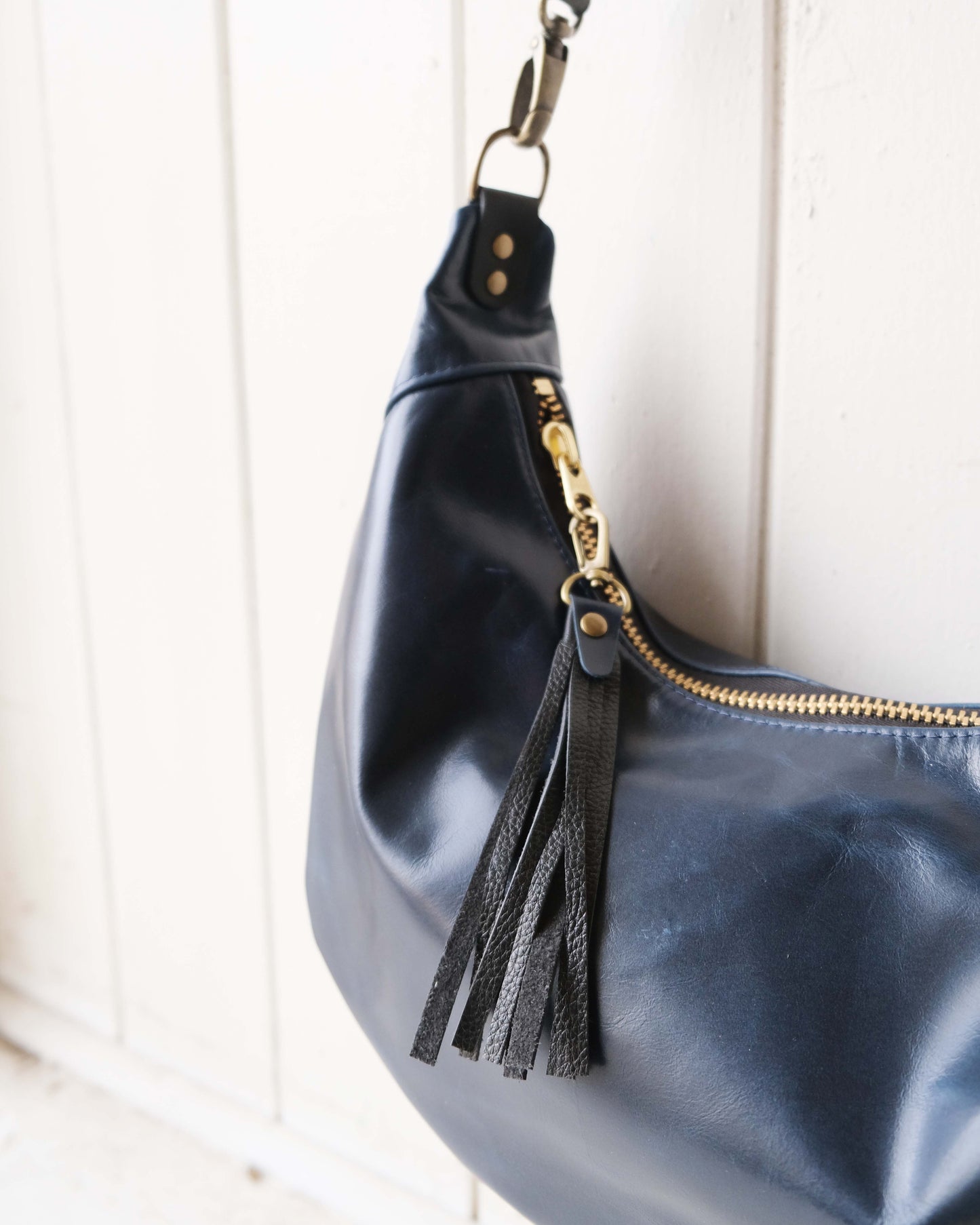 Juno Bag: Patent Navy
