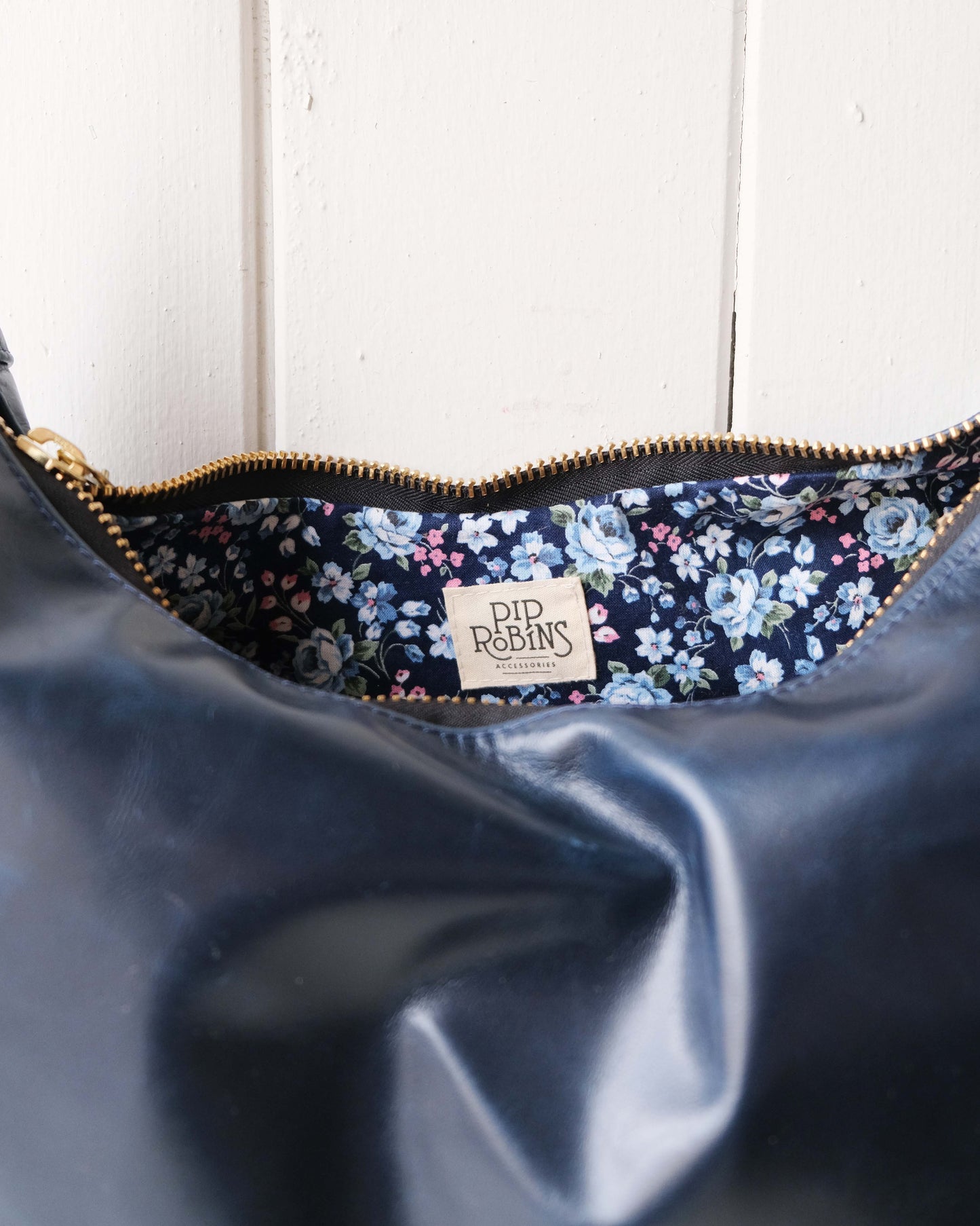 Juno Bag: Patent Navy