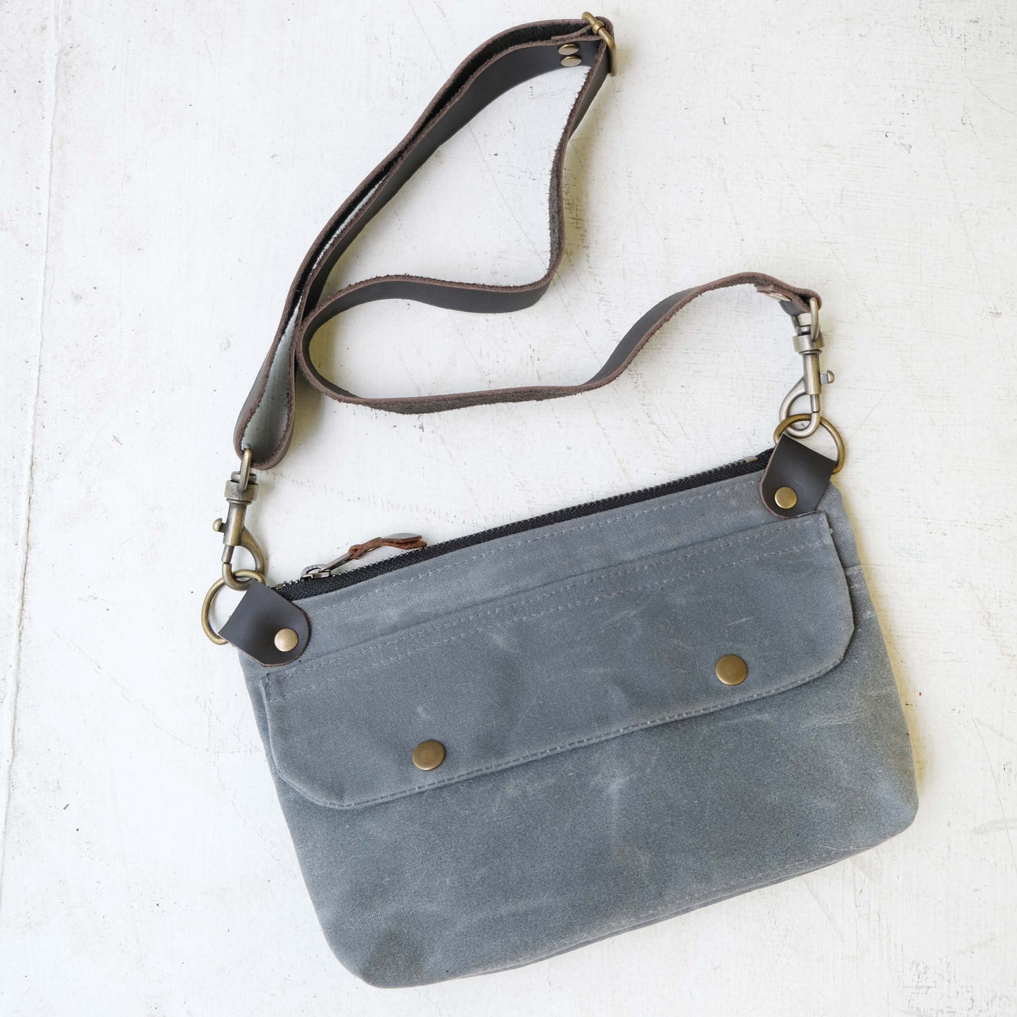 Pip Pouch: Charcoal