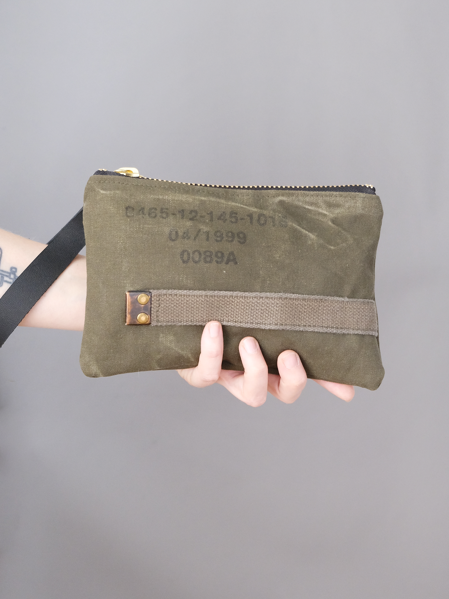 Heritage Wristlet No. 109