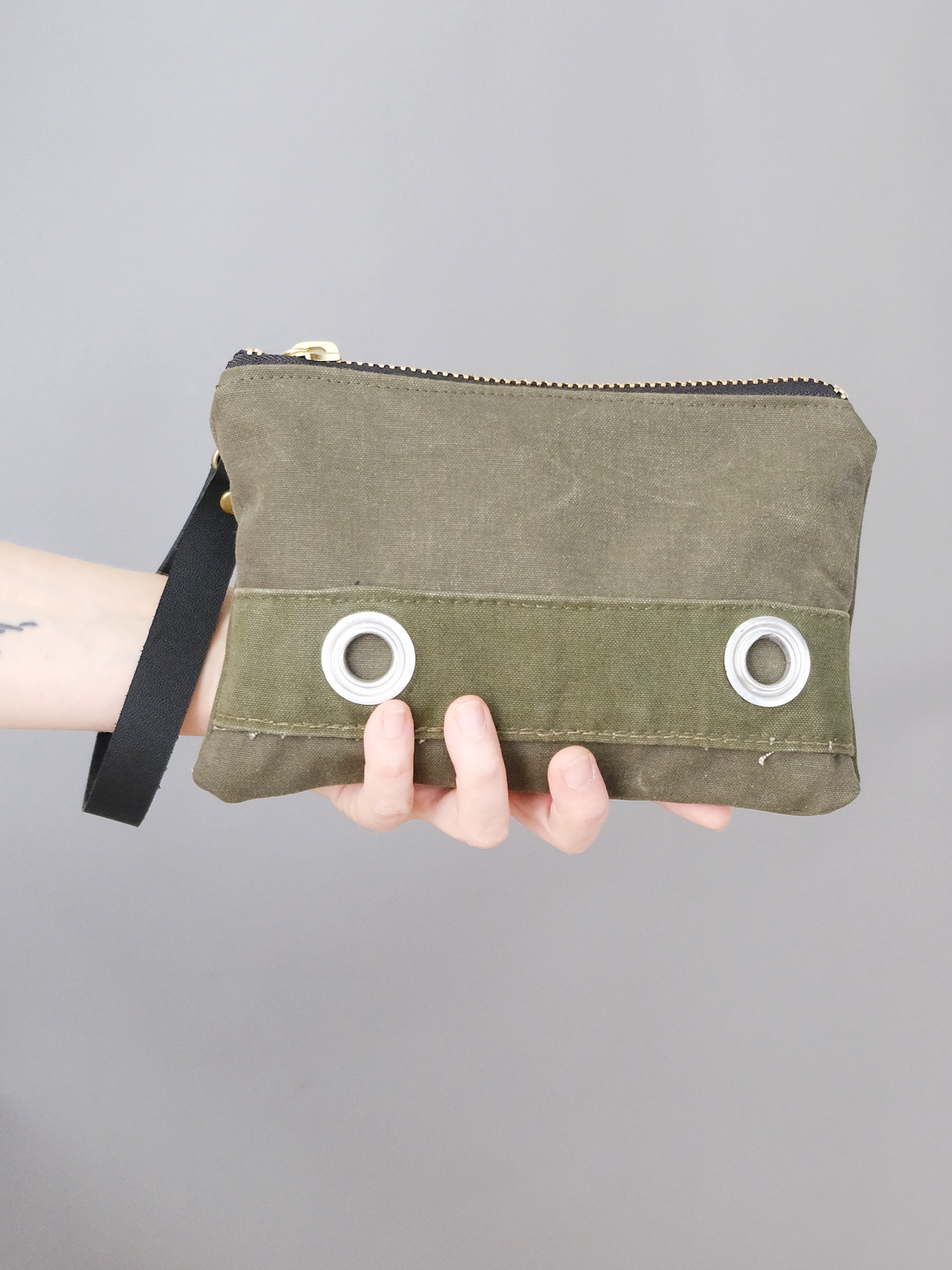 Heritage Wristlet No. 113