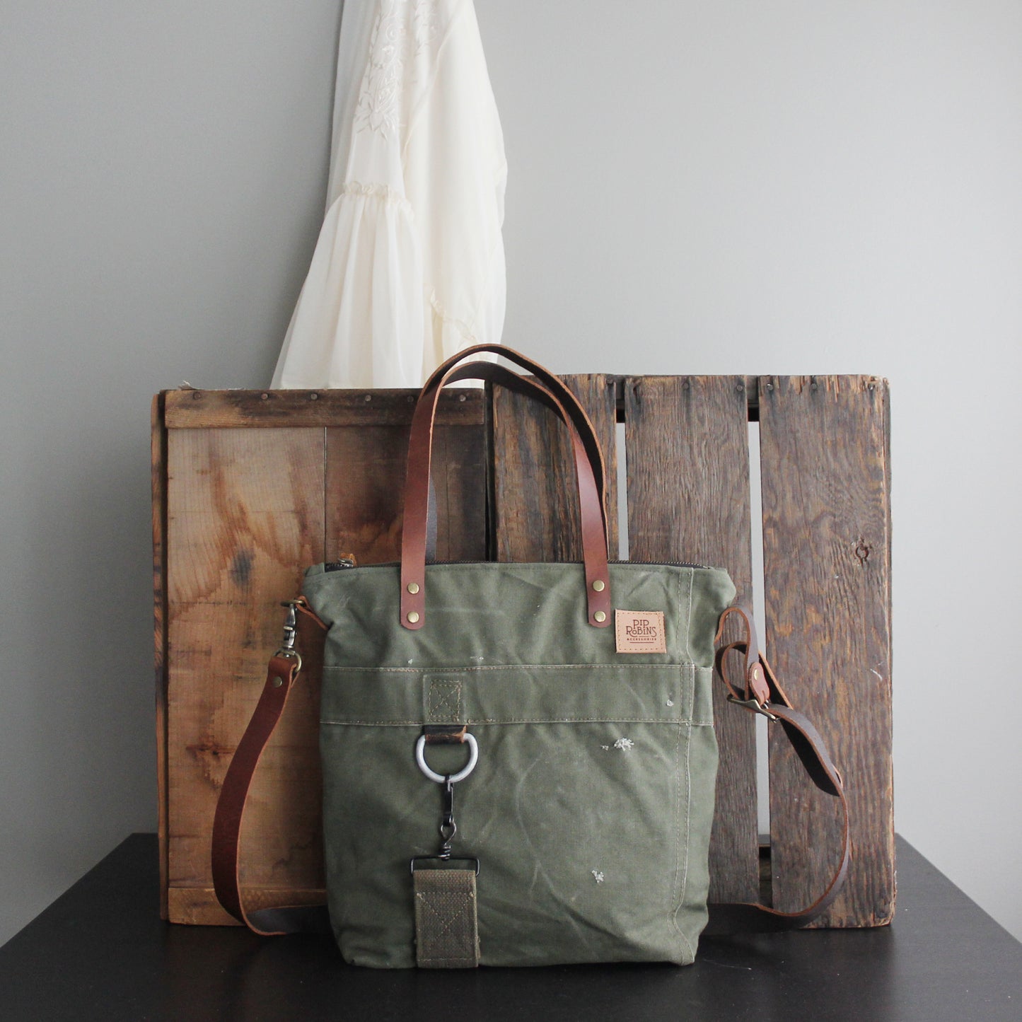 Military Tote No. 32
