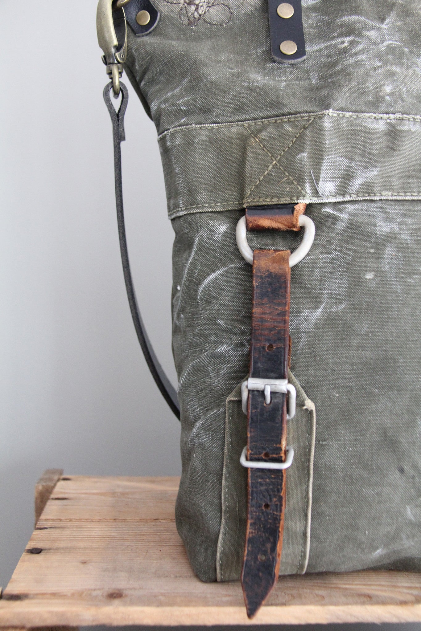 Military Tote No. 11