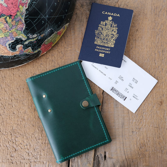 SECONDS: Passport Wallet: Emerald