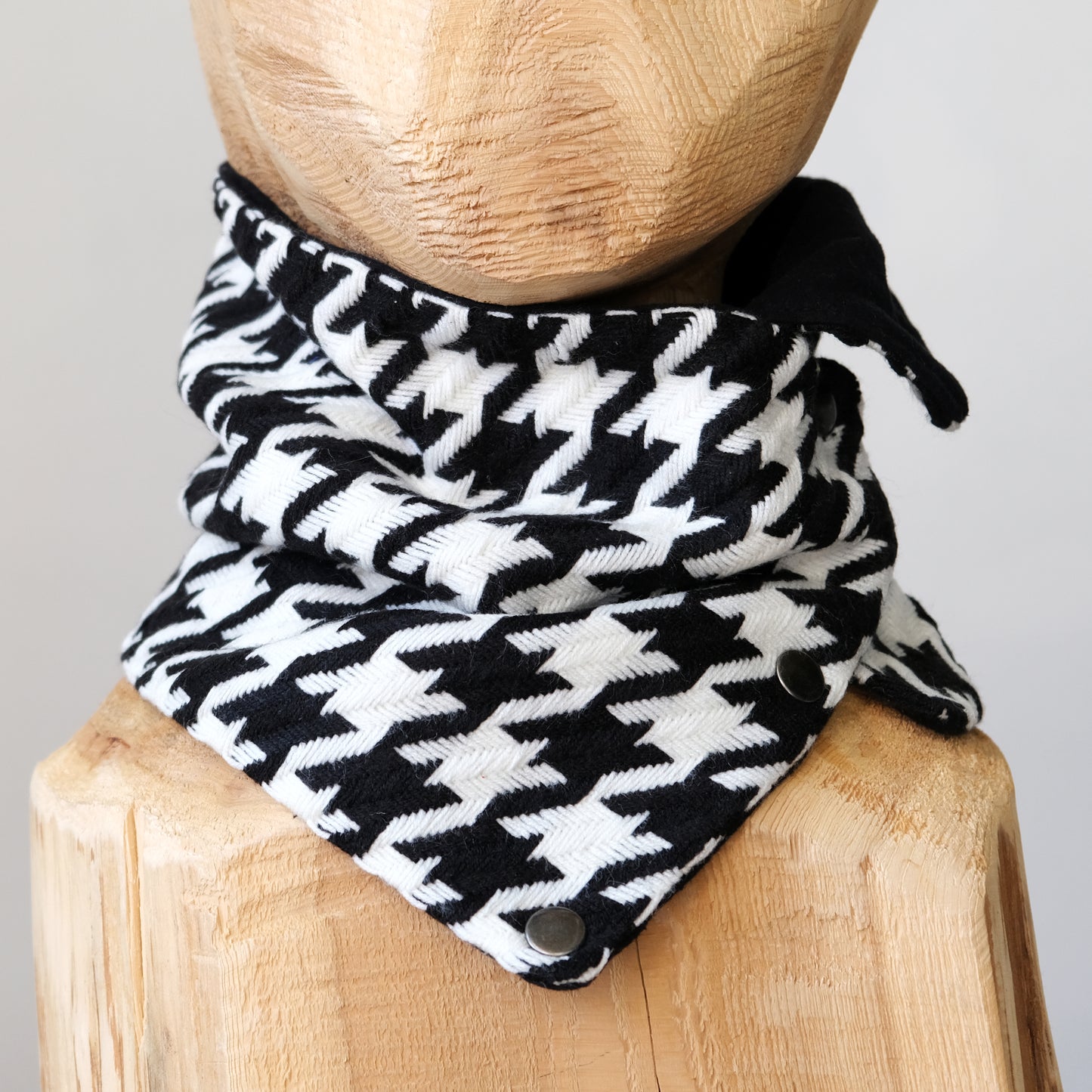 Snap Cowl Scarf No. 210