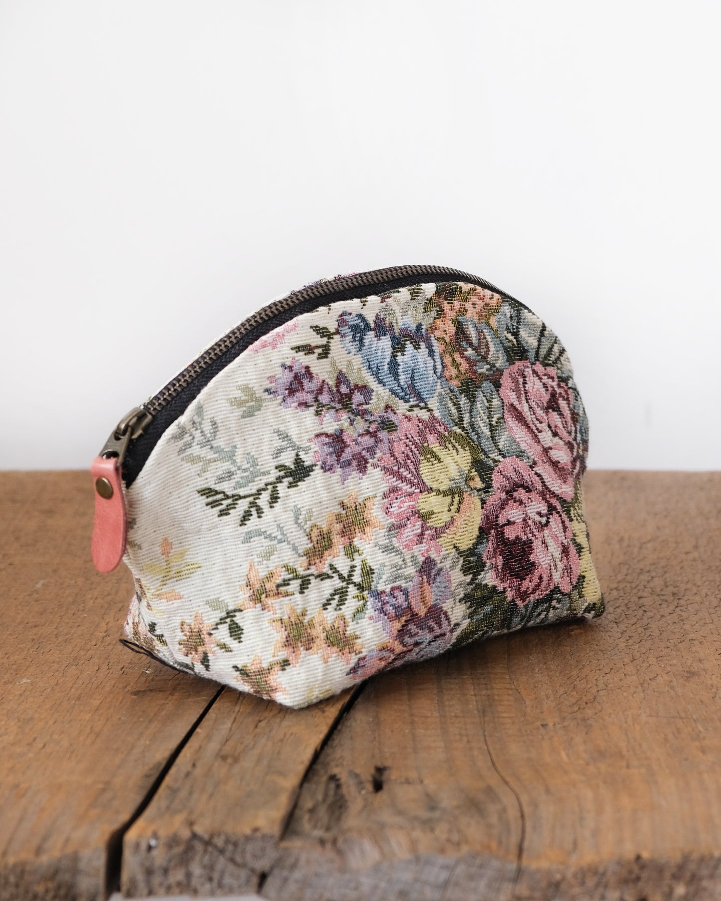 Max Lex Pouch: Ivory Floral