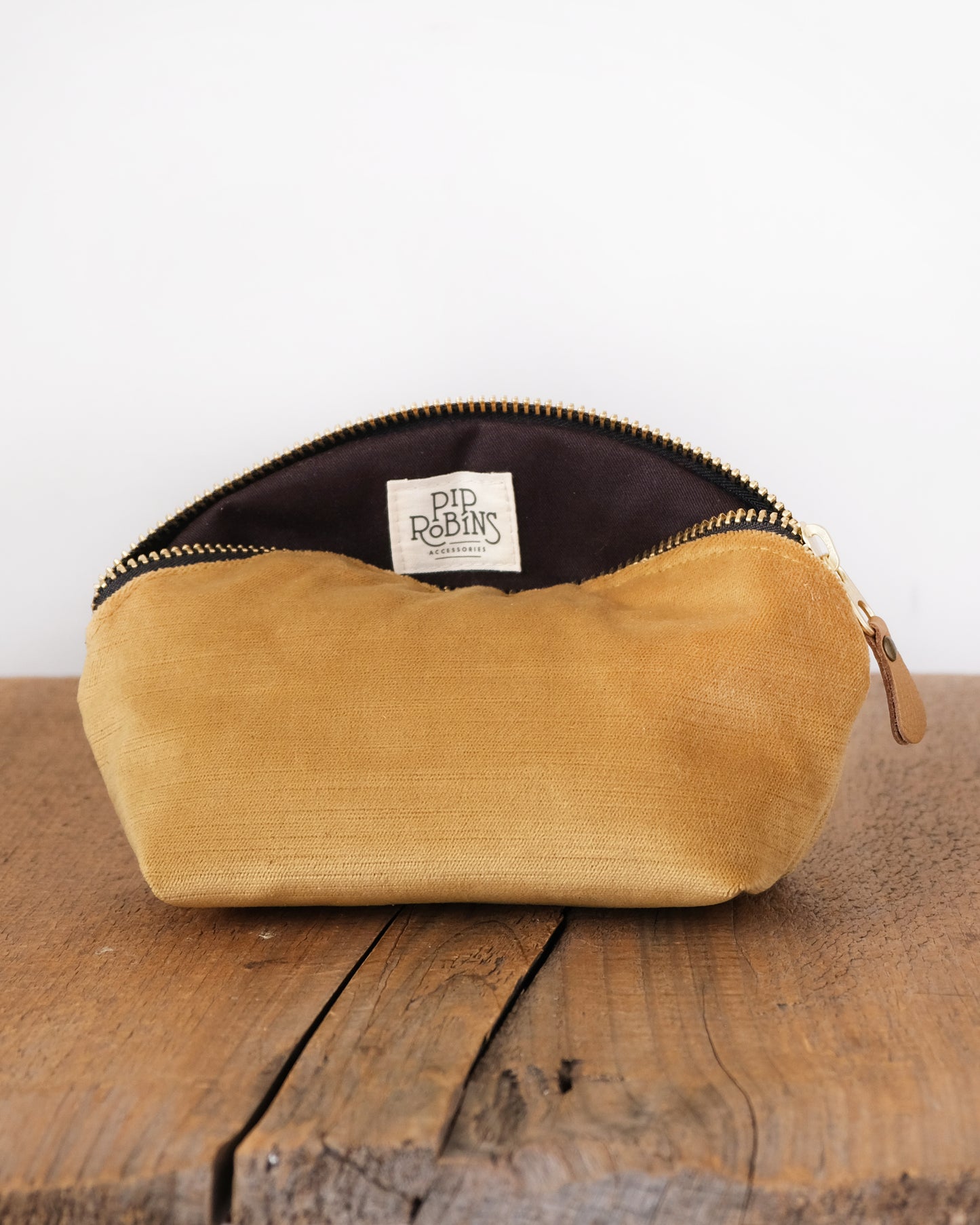 Max Lex Pouch: Gold