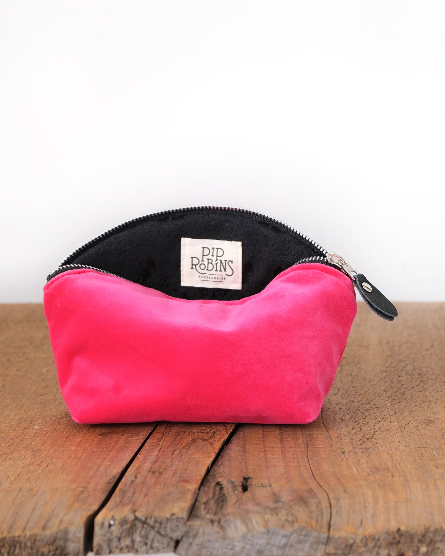 Lex Pouch: Hot Pink