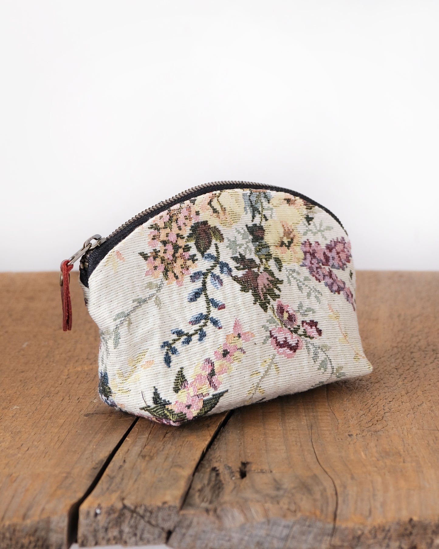 Lex Pouch: Ivory Floral