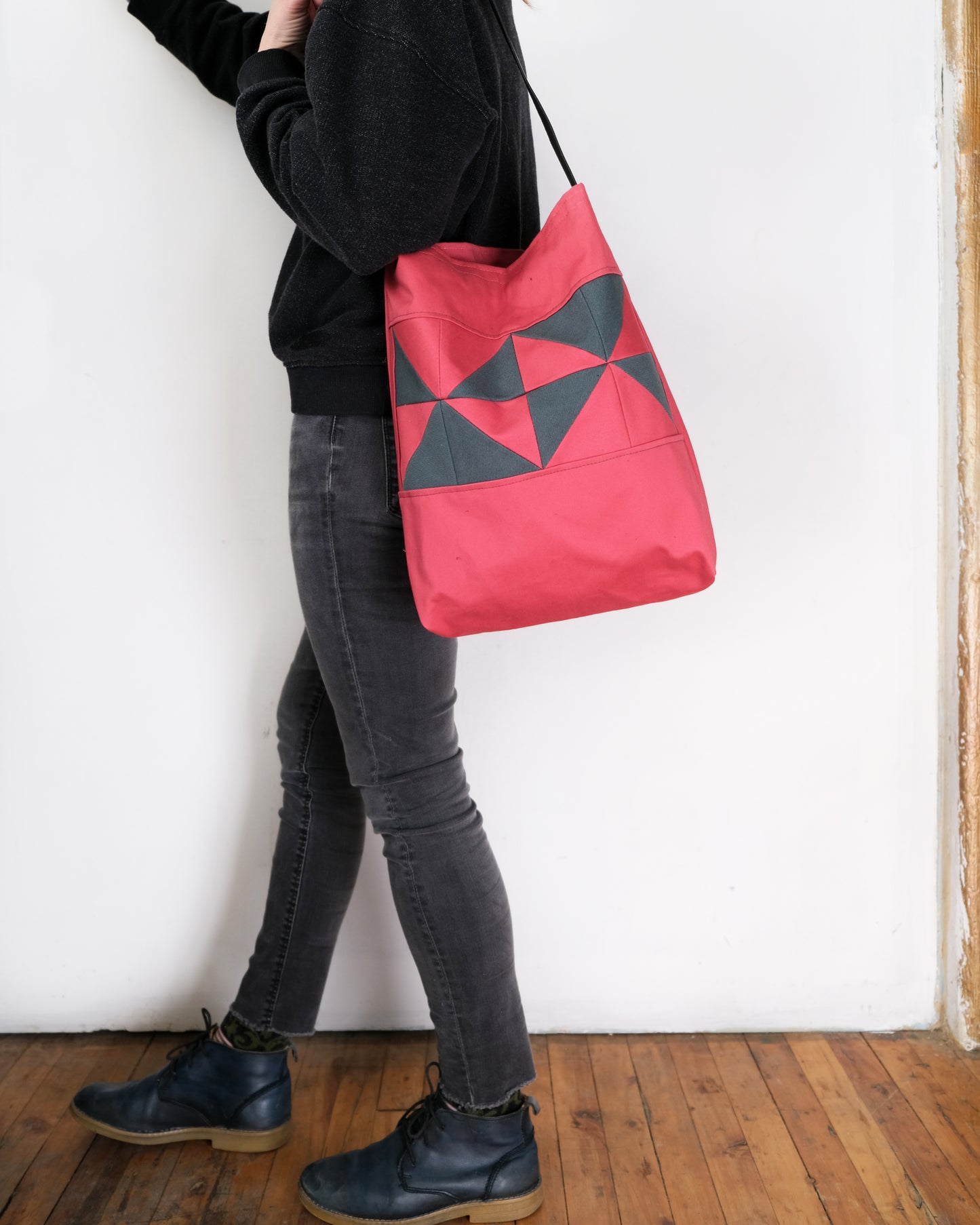 Quilted Shopper Tote: Strawberry