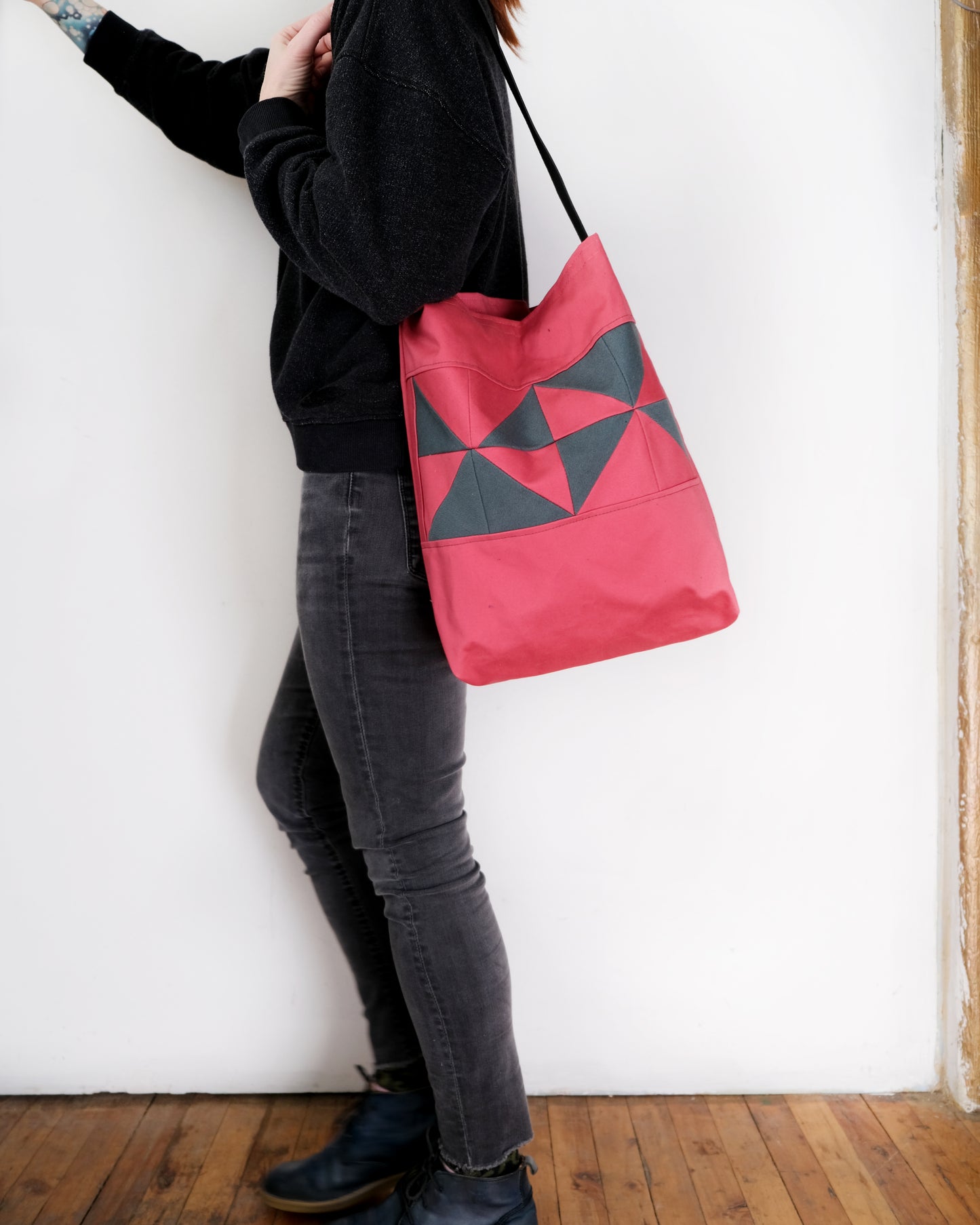 Quilted Shopper Tote: Strawberry