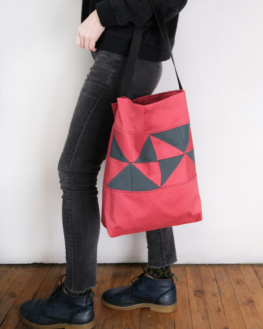Quilted Shopper Tote: Strawberry