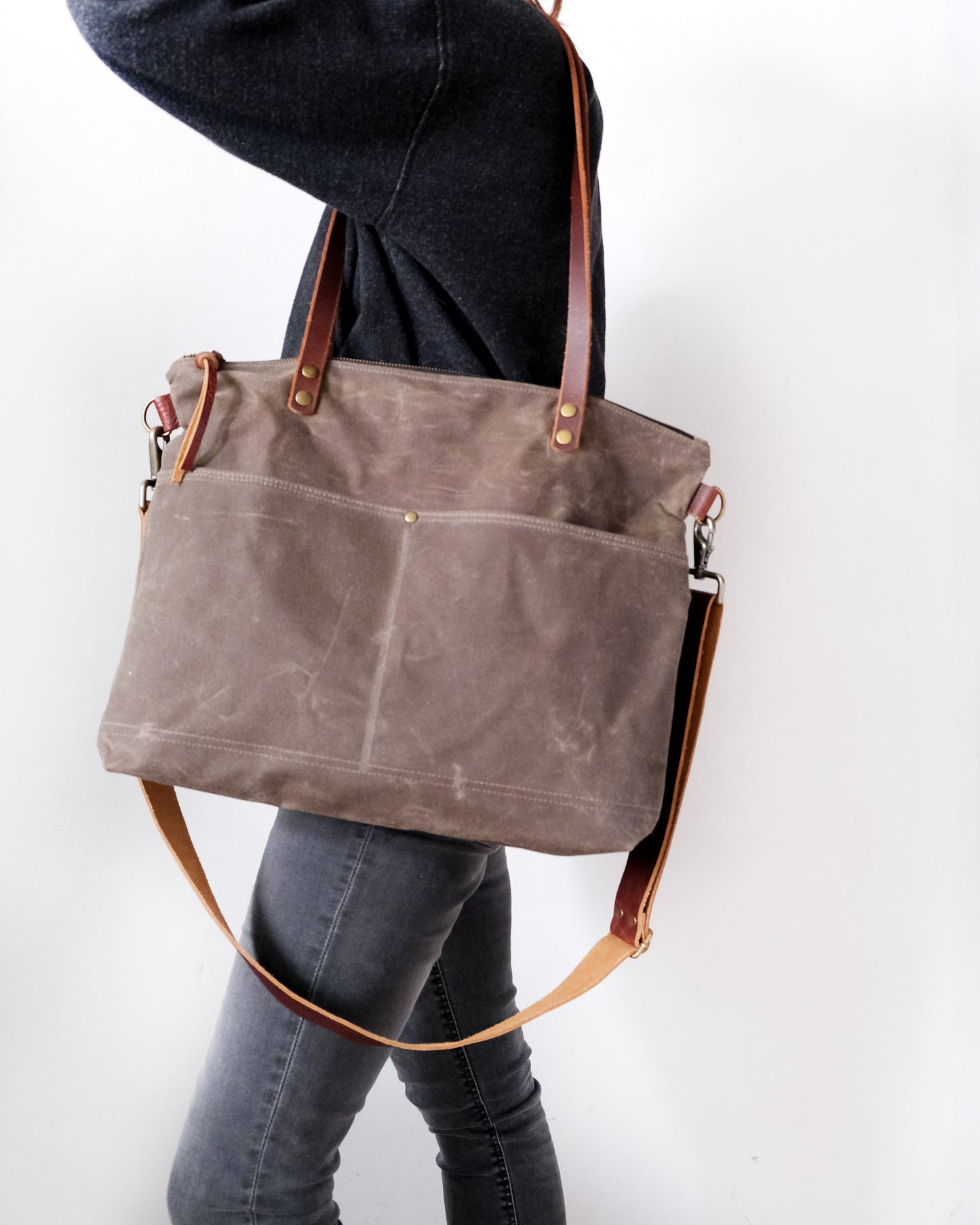 Waxed Canvas Tote: Oak Brown