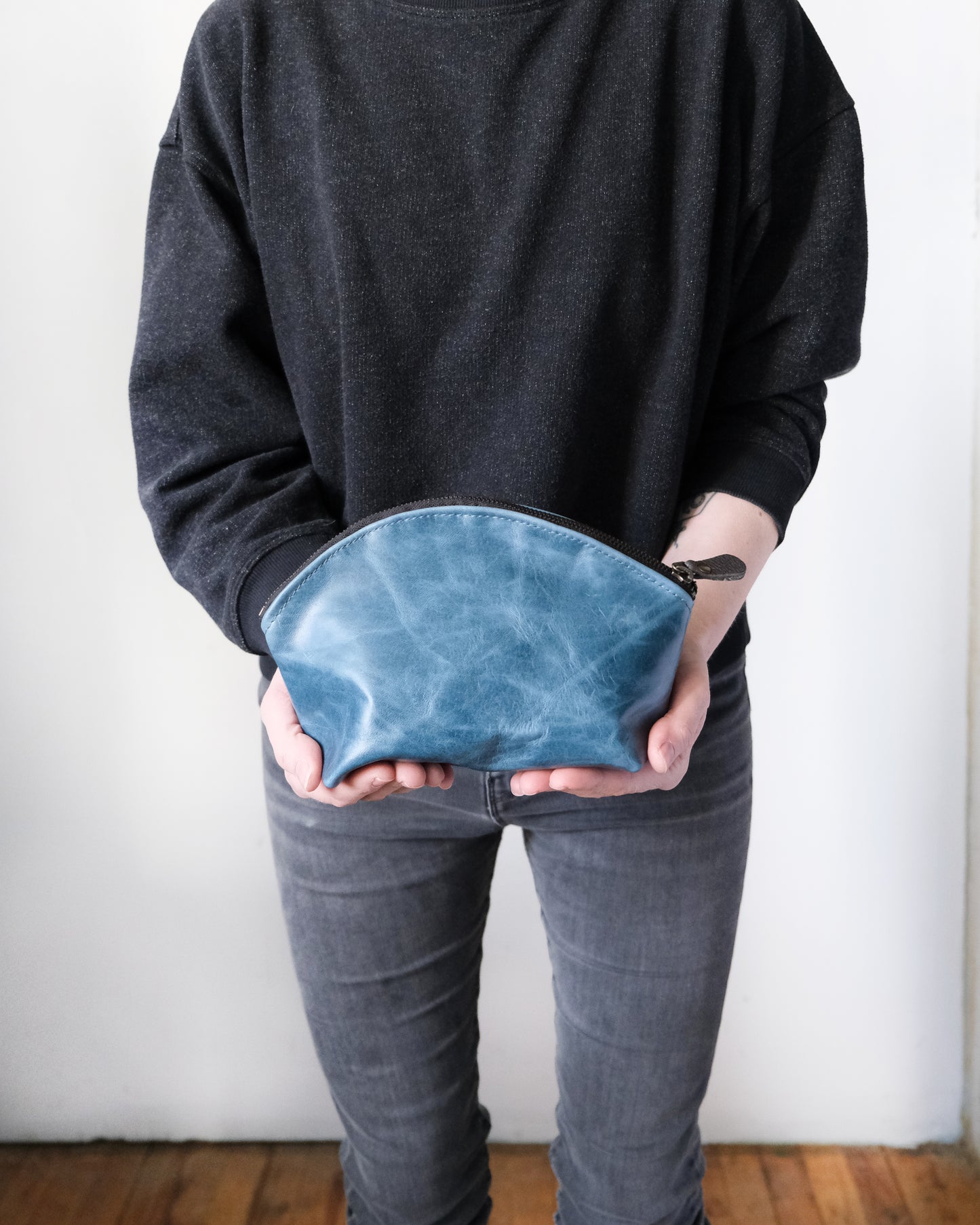 Max Lex Pouch: Cobalt Leather