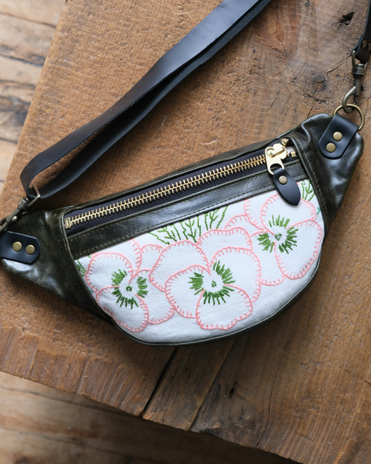 Heritage Mini Tabitha: Pansies