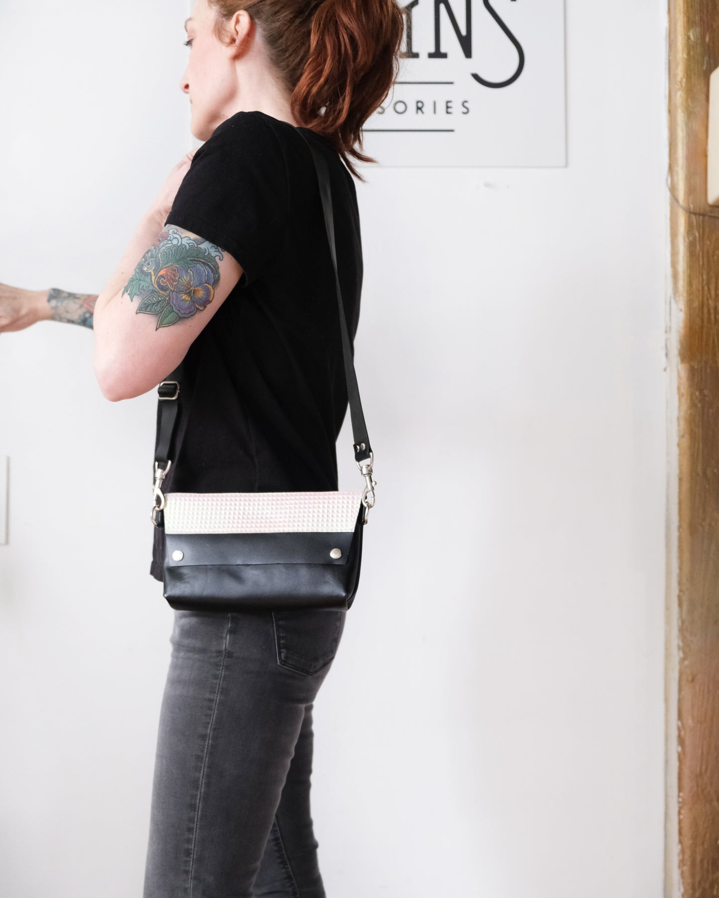 CLEARANCE: Luna Max: Black & Opal