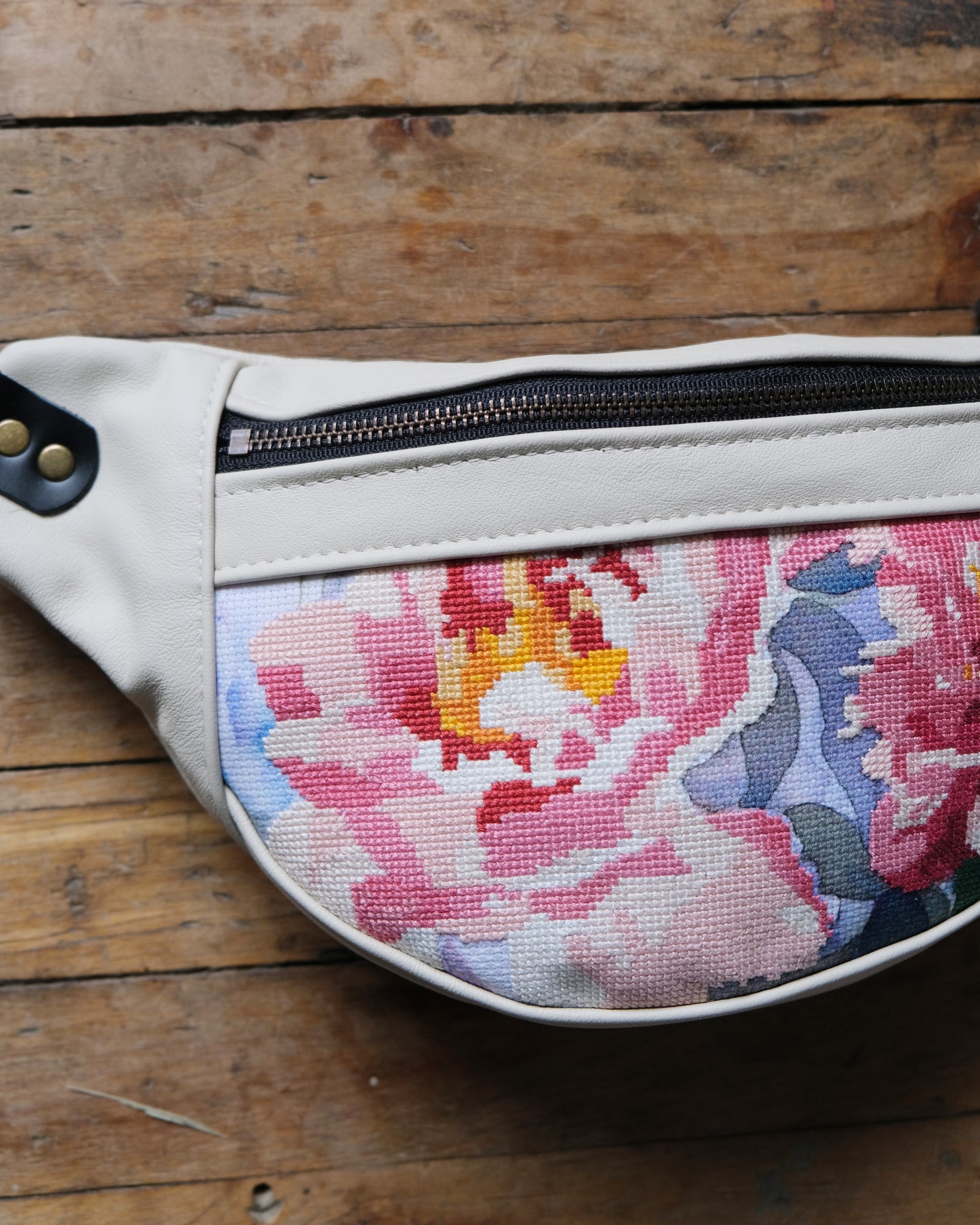 Heritage Mini Tabitha: Pink Peonies