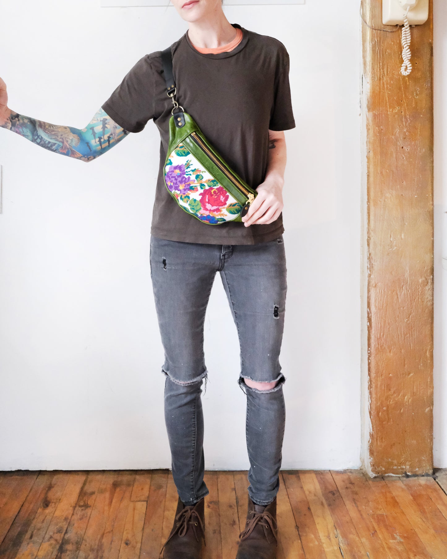 Heritage Mini Tabitha: Bright Cross Stitch