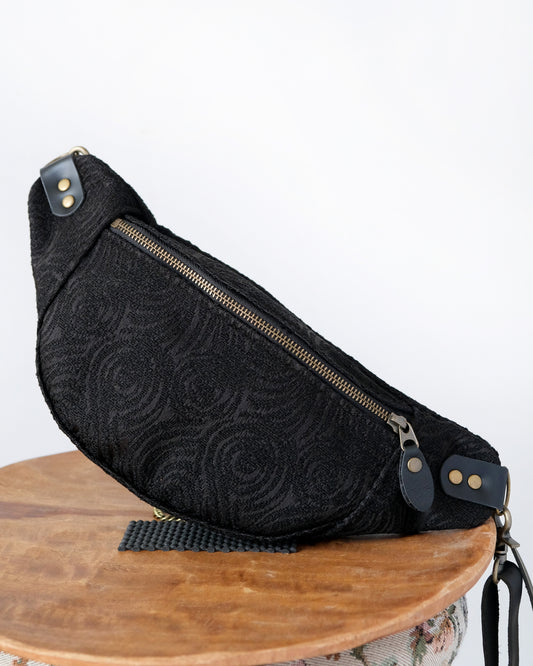 Mini Tabitha: Black Swirls