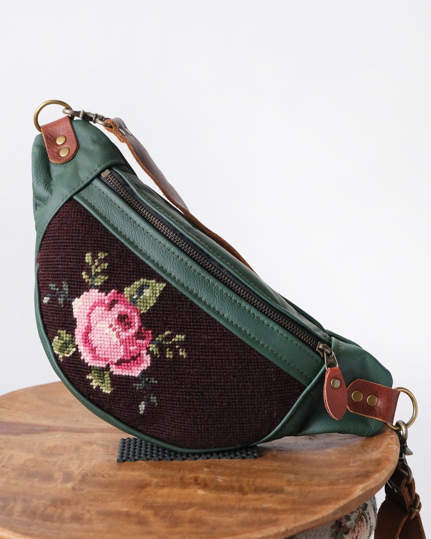 Heritage Mini Tabitha: Single Rose I