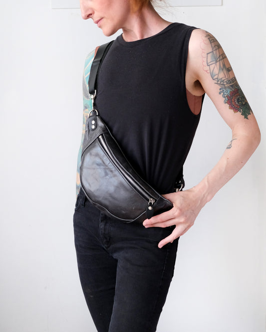 Mini Tabitha: Dark Grey Leather