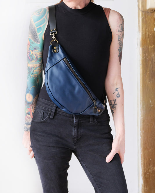 Mini Tabitha: Navy Leather