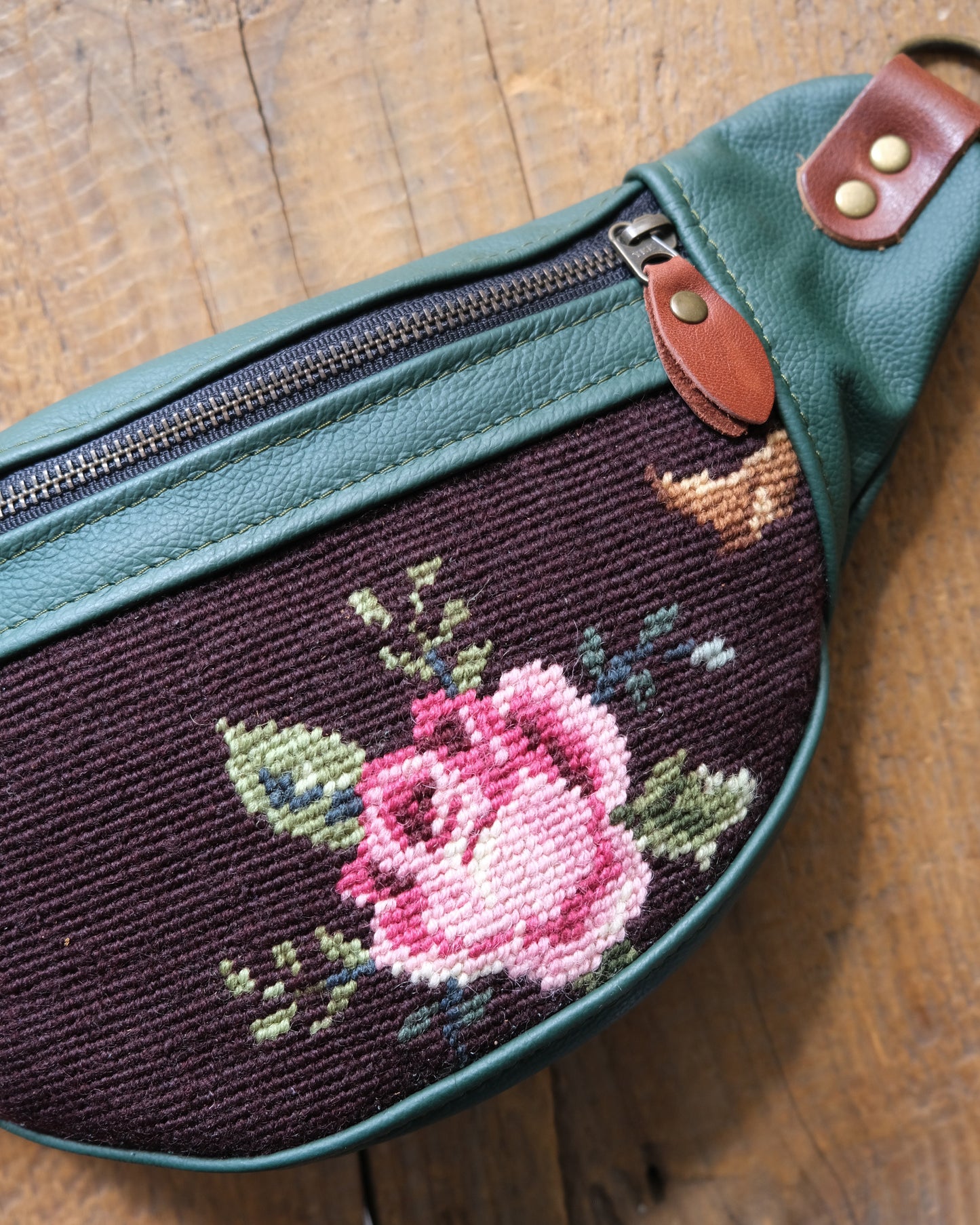 Heritage Mini Tabitha: Single Rose II