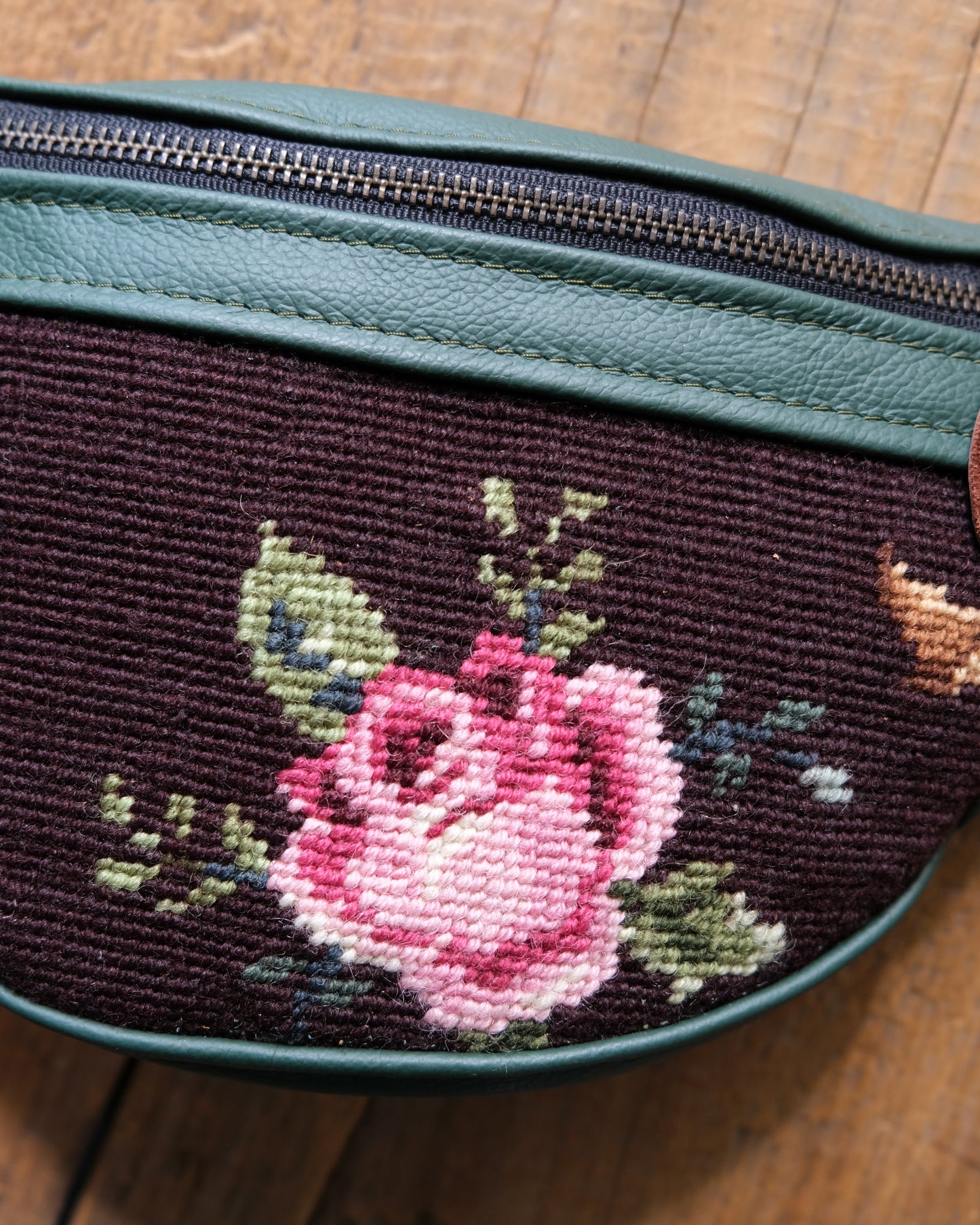 Heritage Mini Tabitha: Single Rose II