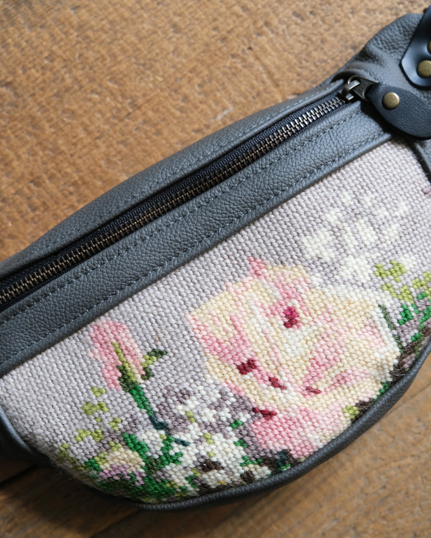Heritage Mini Tabitha: Pastel Bouquet