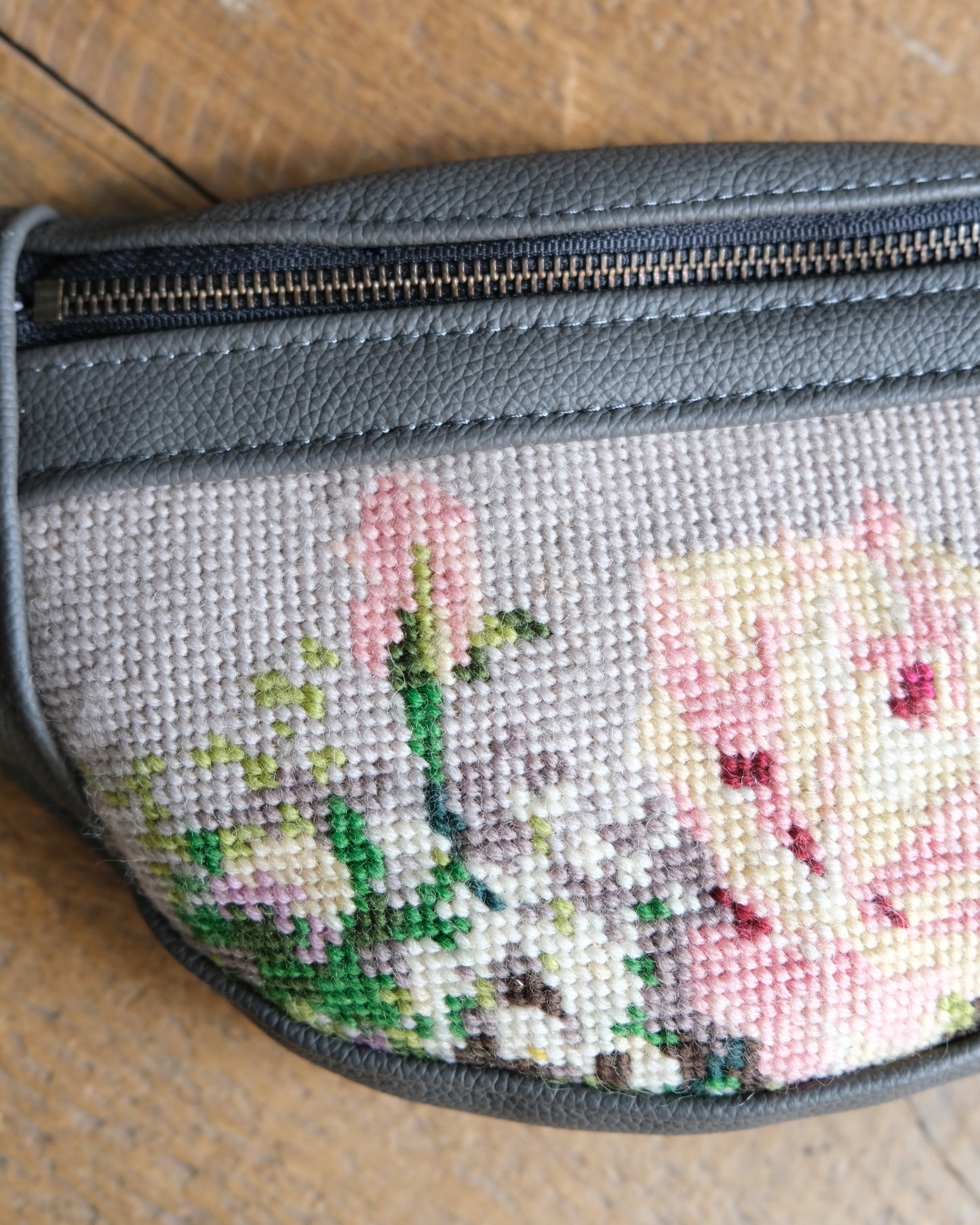 Heritage Mini Tabitha: Pastel Bouquet