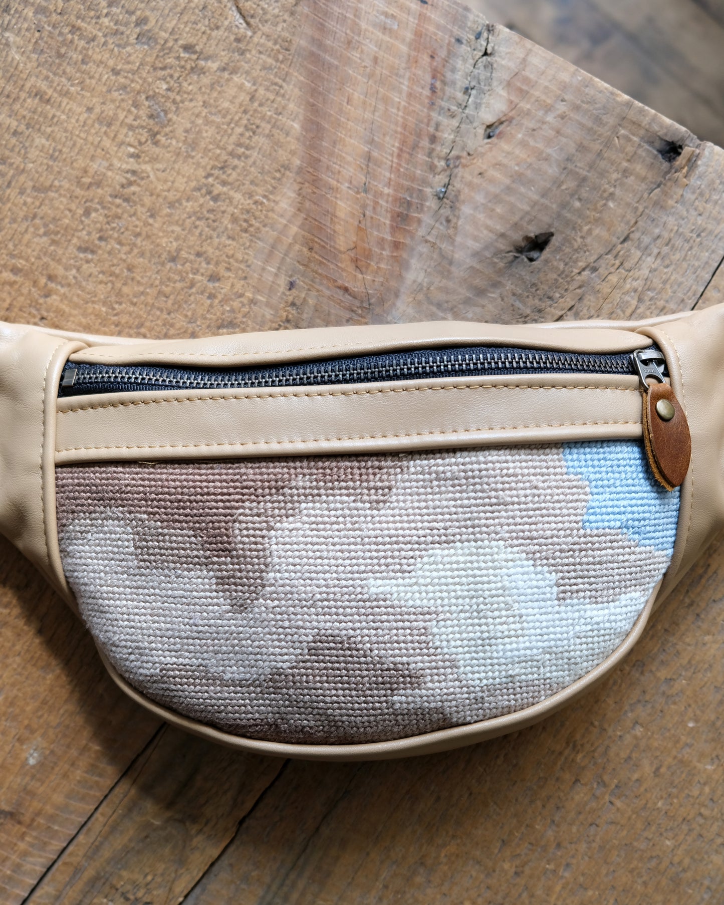 Heritage Mini Tabitha: Texture Tones III