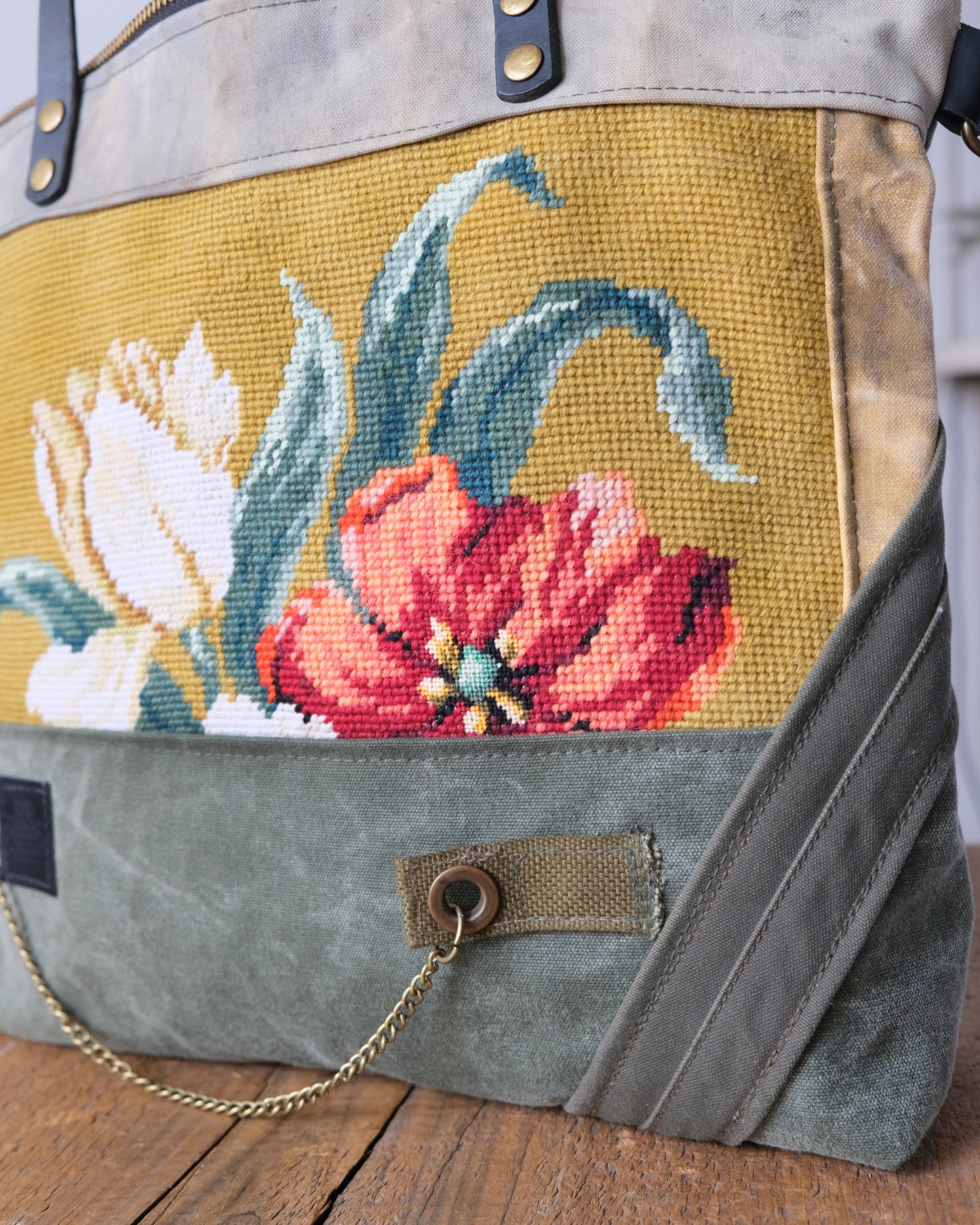 Heritage Tote No. 182