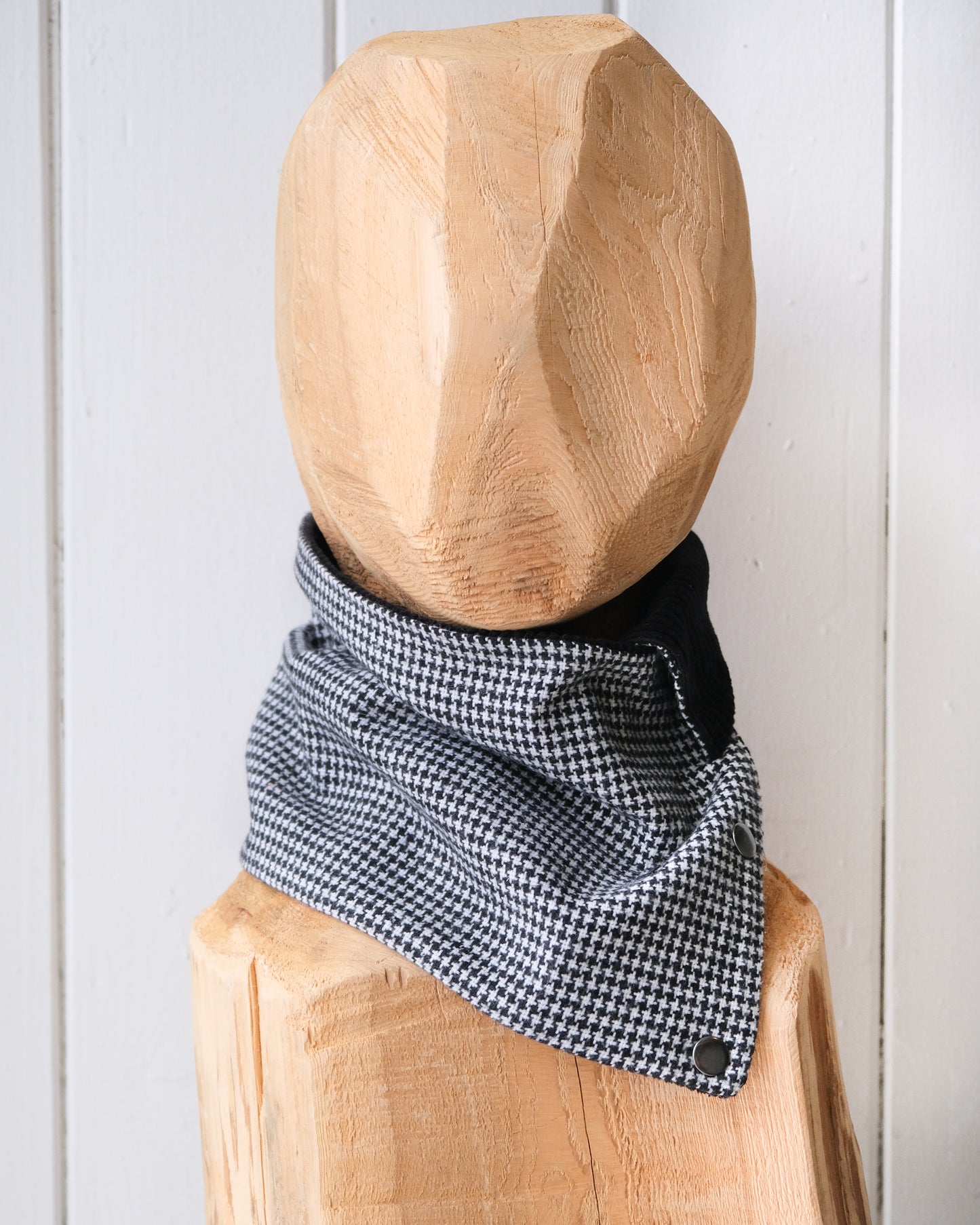 Snap Cowl Scarf No. 283