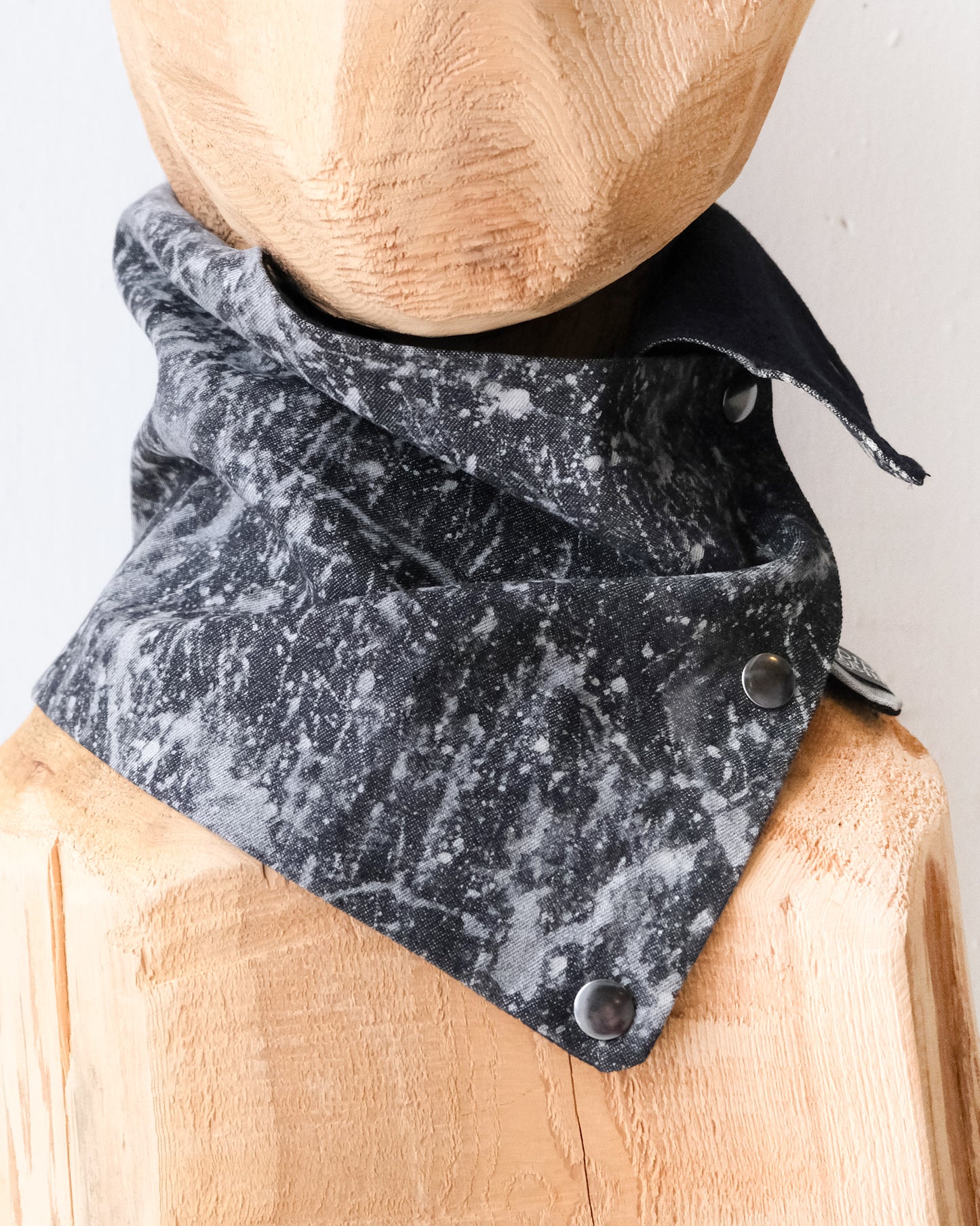 Snap Cowl Scarf No. 317