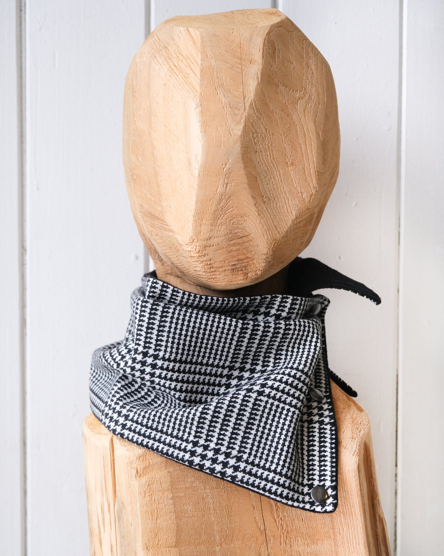 Snap Cowl Scarf No. 330