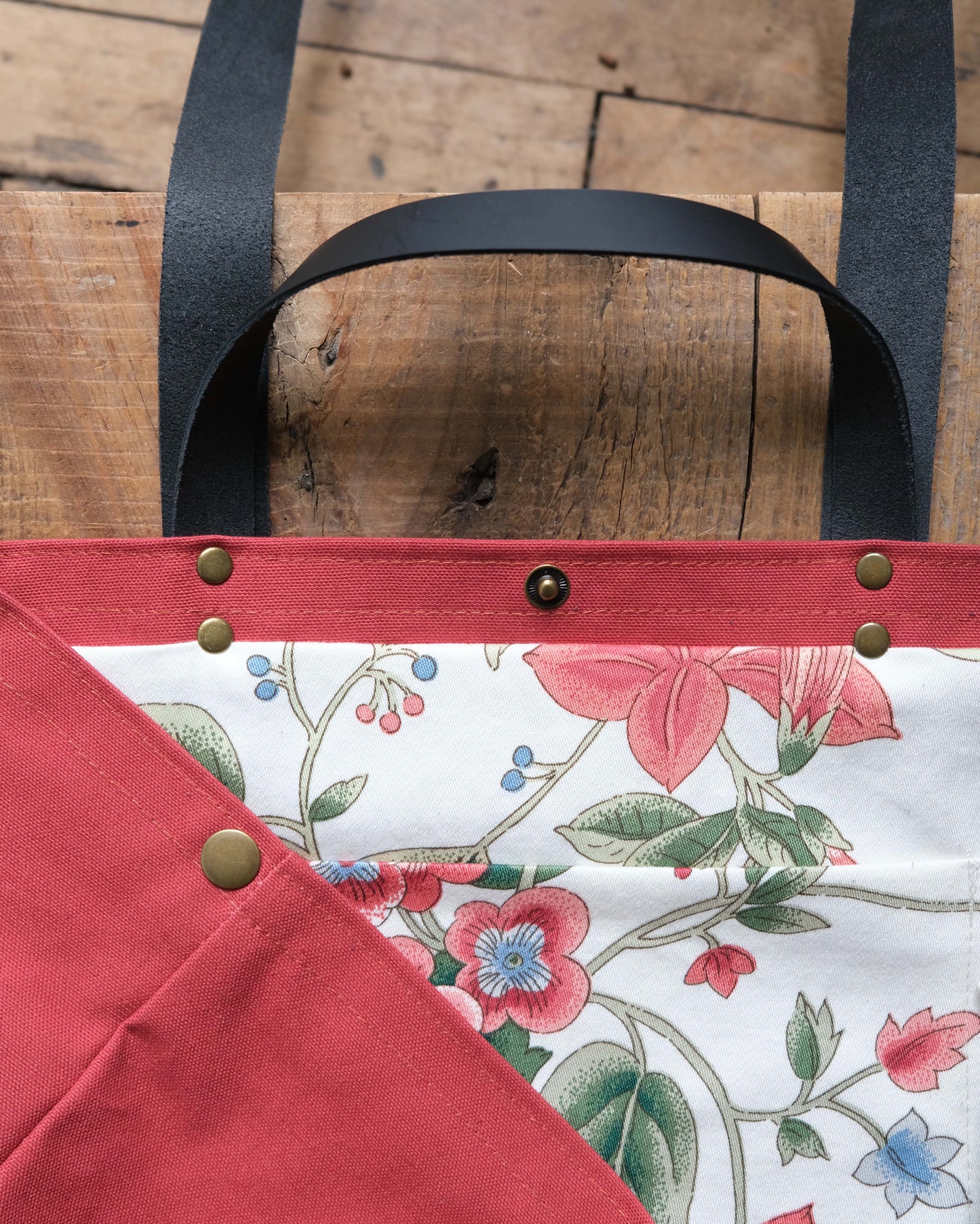 Mini-Mini Maggie Bag: Strawberry