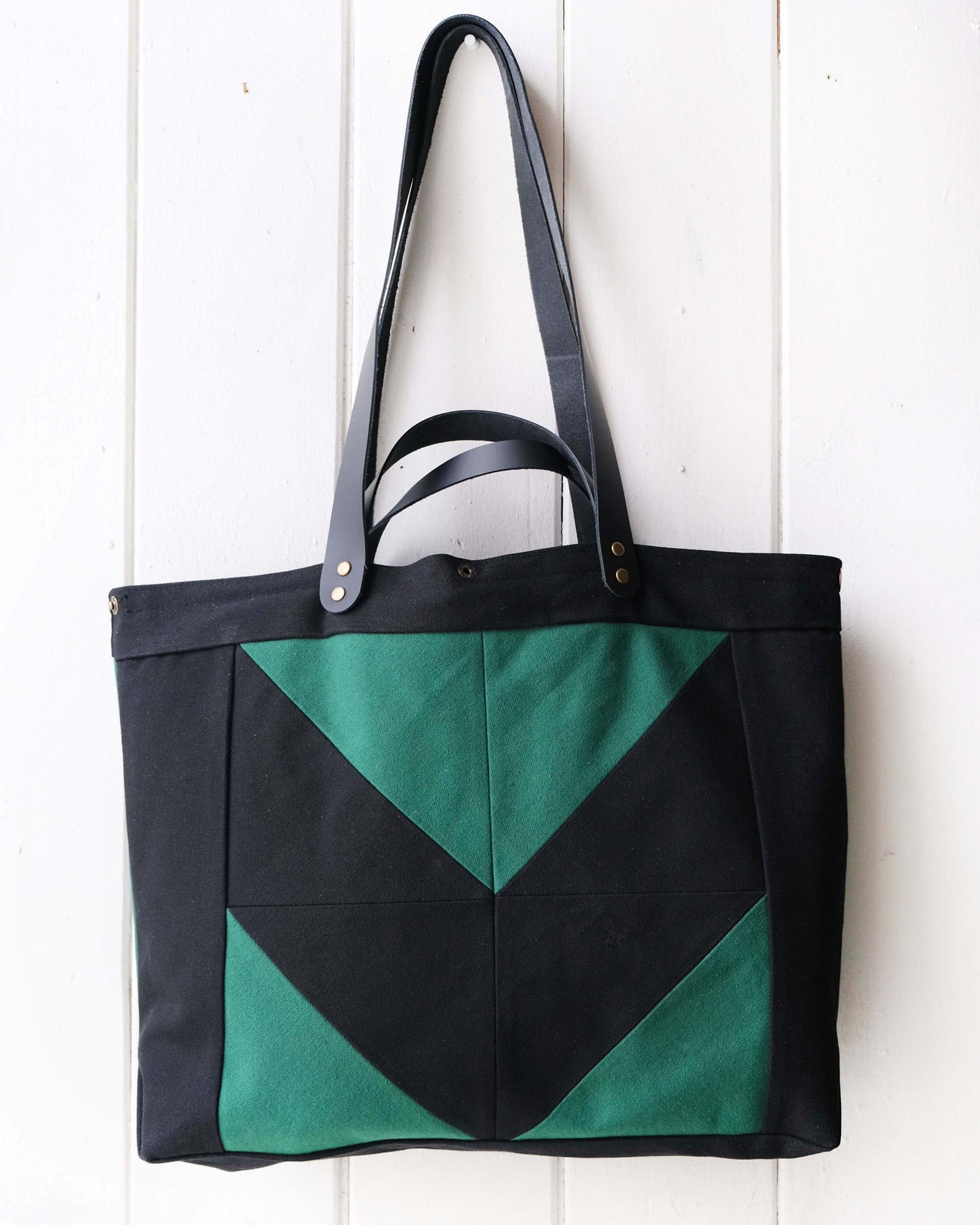 Mini-Mini Maggie Bag: Emerald and Onyx