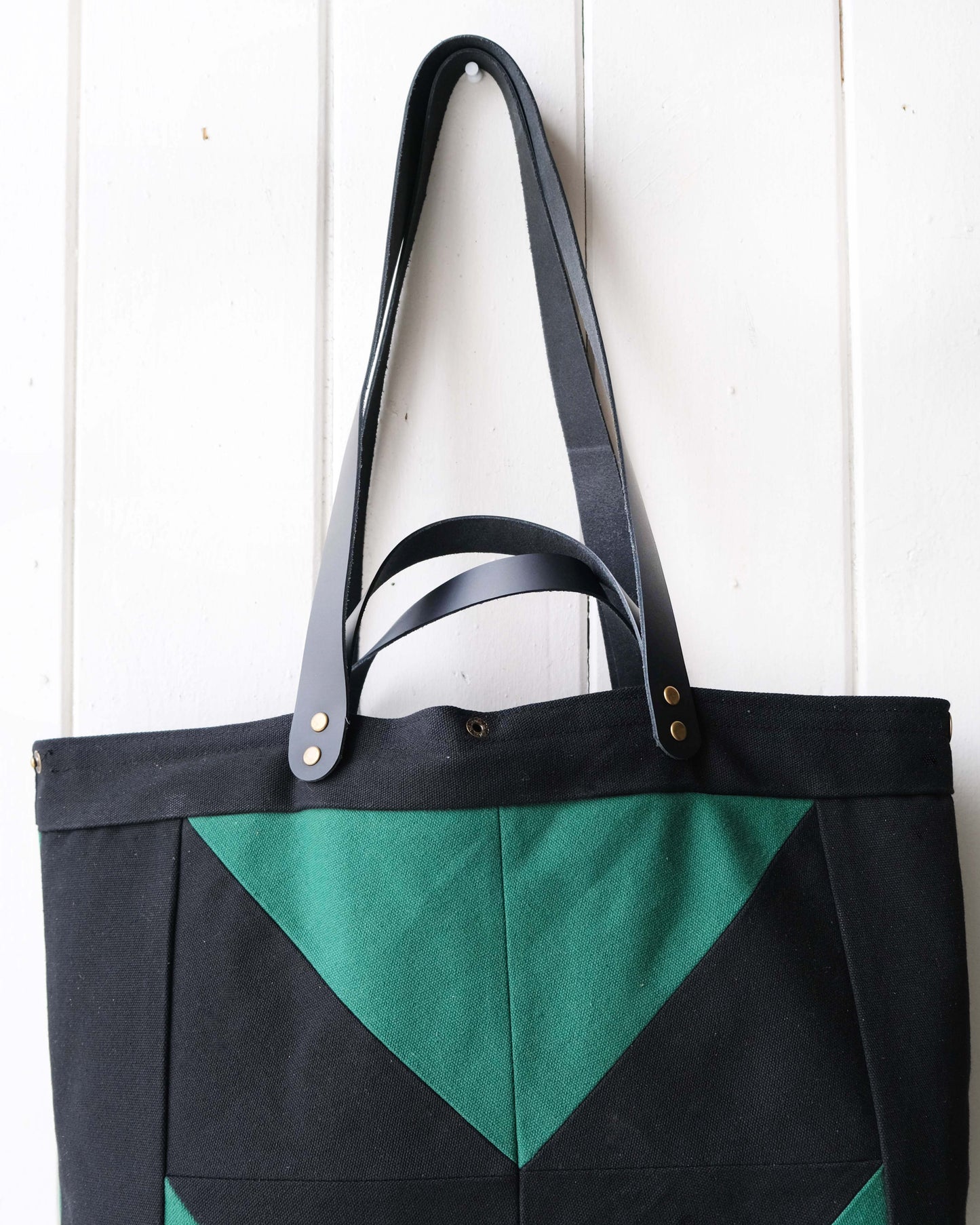 Mini-Mini Maggie Bag: Emerald and Onyx