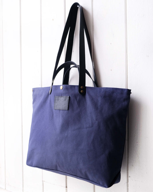 Mini-Mini Maggie Bag: Navy & Black